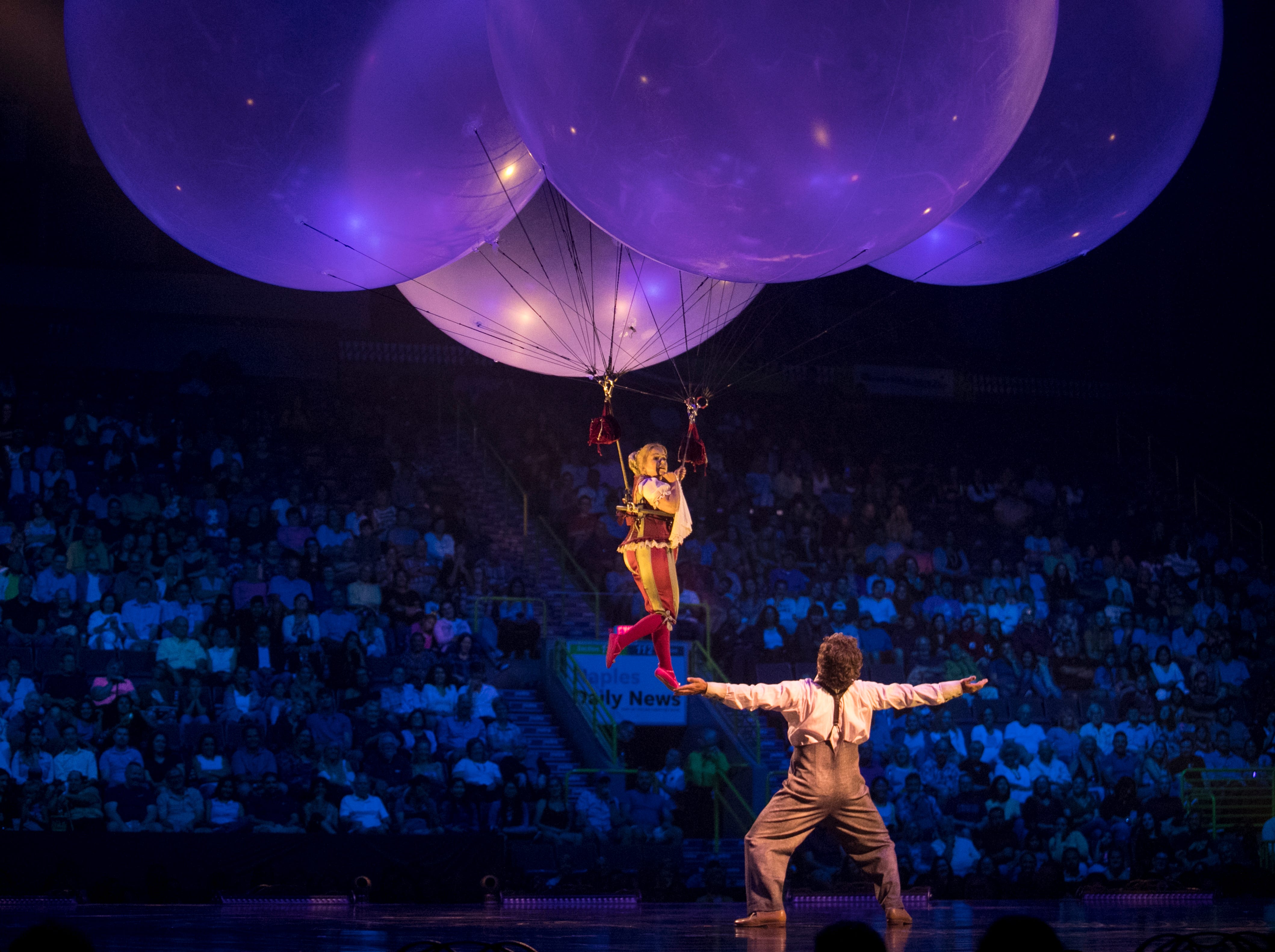 Cirque Du Soleil's 'Corteo' Delights Audience