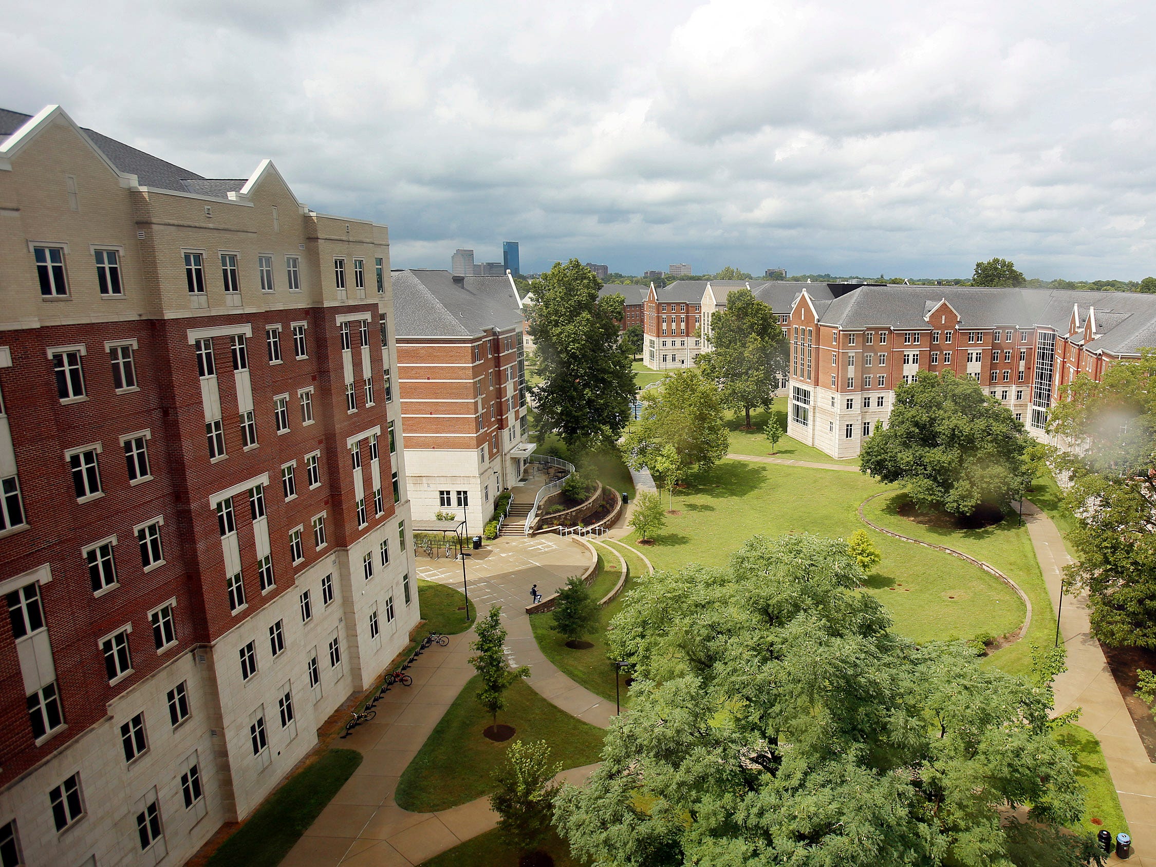 University Of Kentucky Working To Solve Overbooked Dorm Issue 