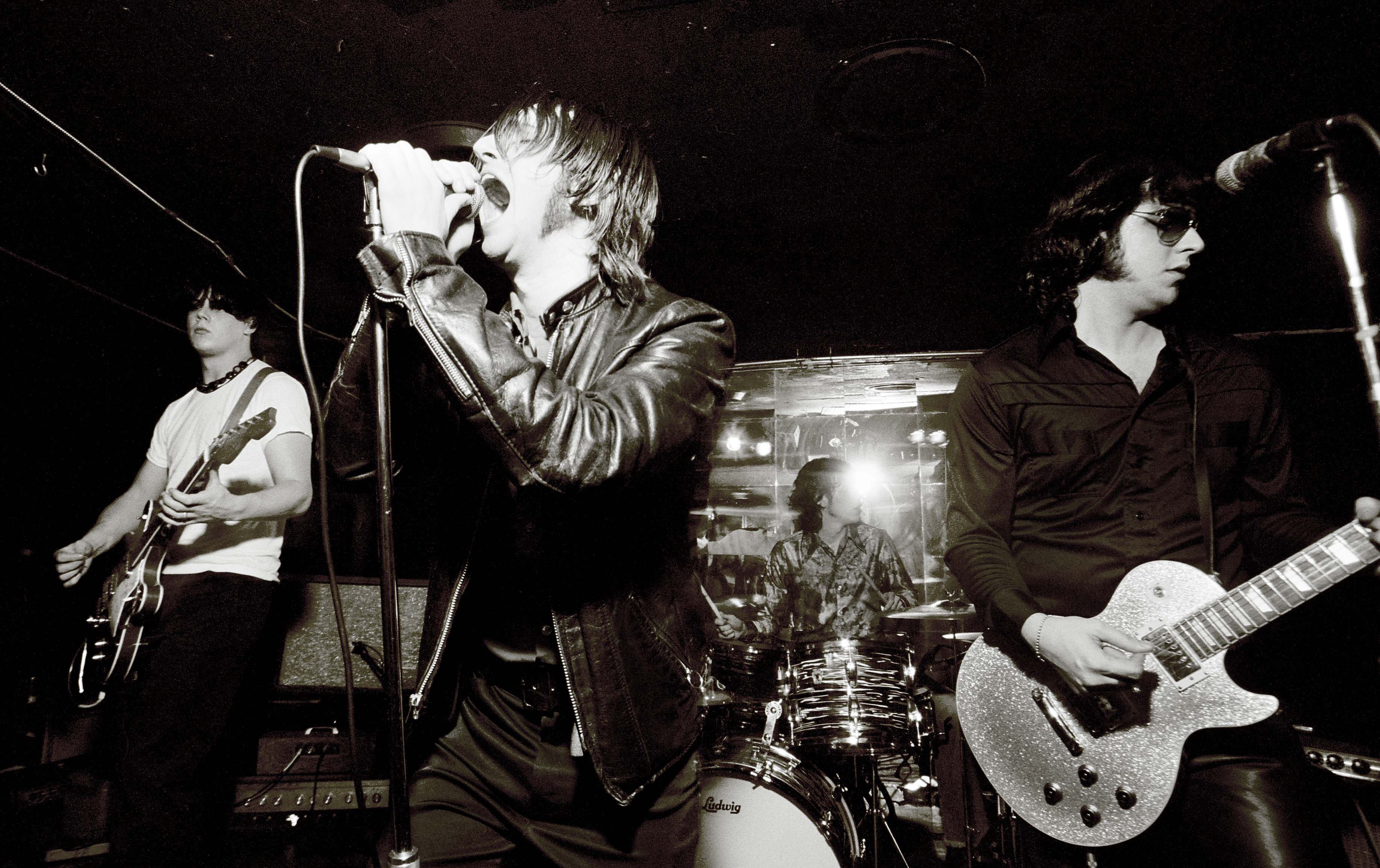 Jack White (left) with the Go at the Gold Dollar in Detroit in spring 1999, with Bobby Harlow, Marc Fellis and John Krautner.