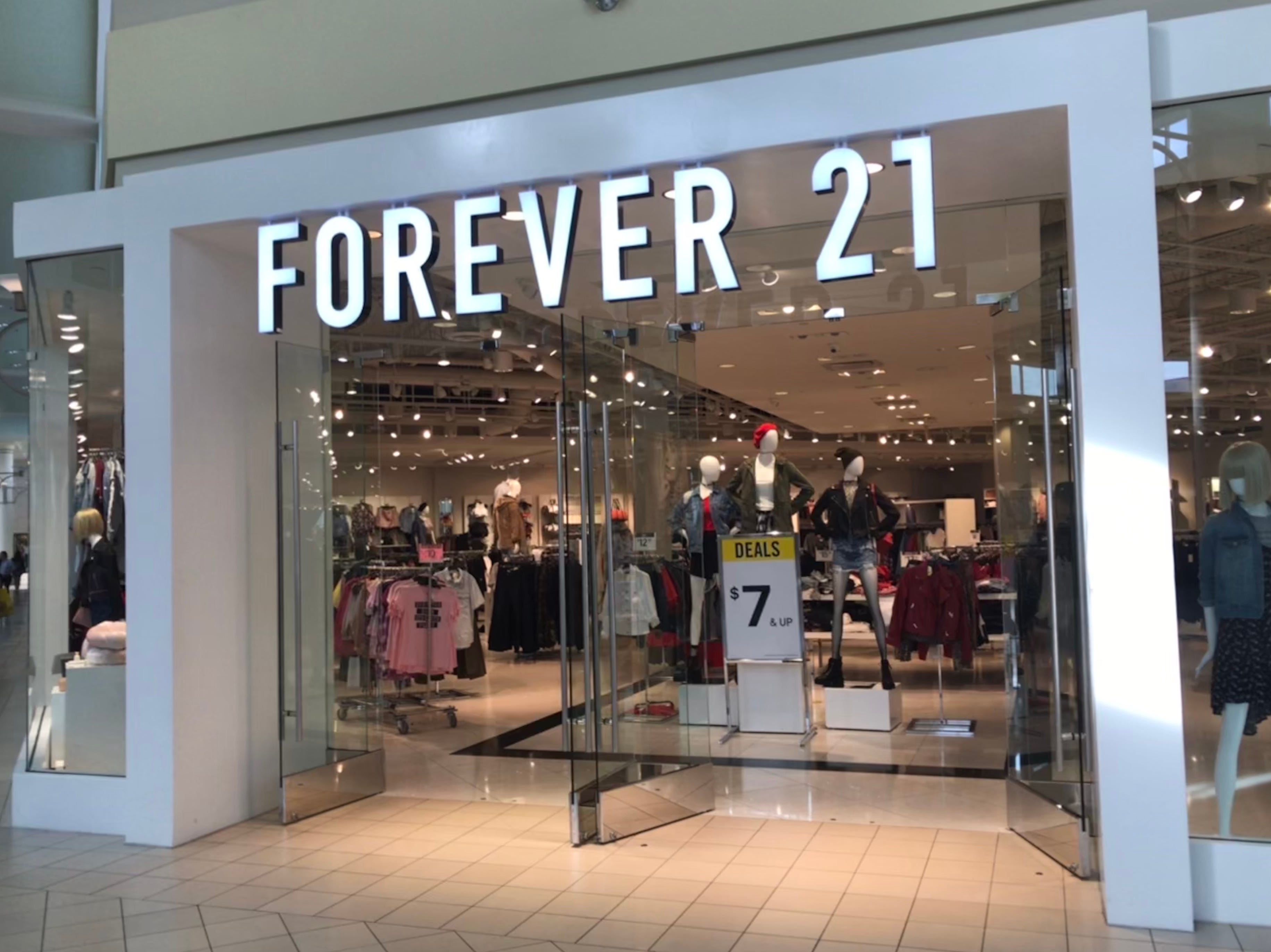 Forever 21 store closings 100plus stores will close as part of