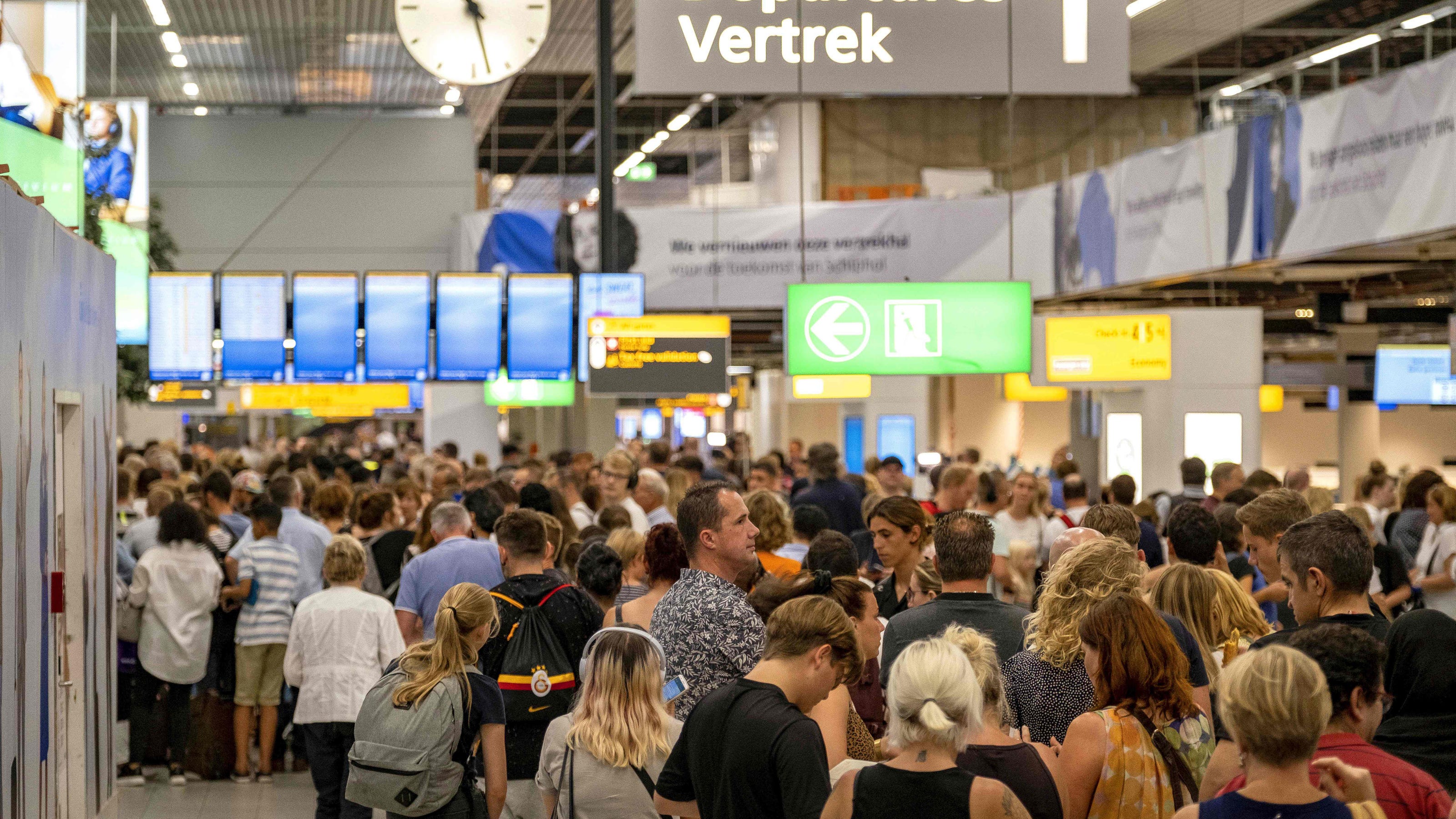 amsterdam international airport to city center