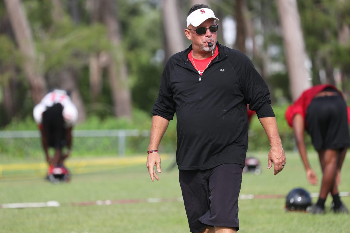 South Fort Myers football coach Willis May steps down, assistant Matt Holderfield takes over