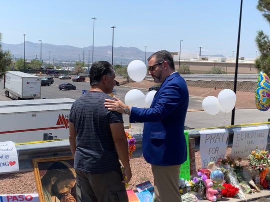 Trump In El Paso Arguments And Mourning At Walmart Shooting Memorial