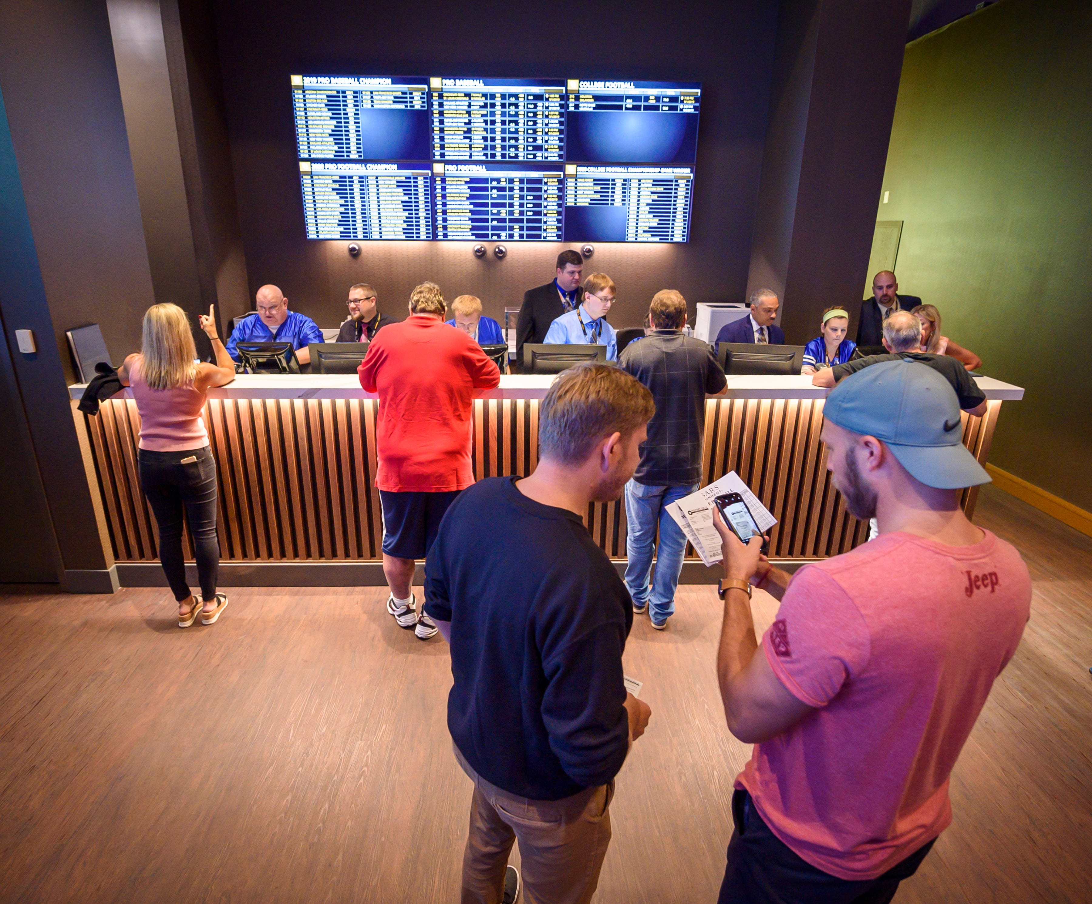 Indiana S Sports Betting Hoosiers Wagered 436 Million In Four Months