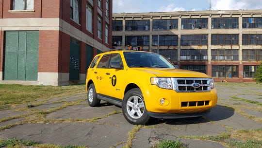 Road Test A 2012 Ford Hybrid New York Taxi With 400 000 Miles