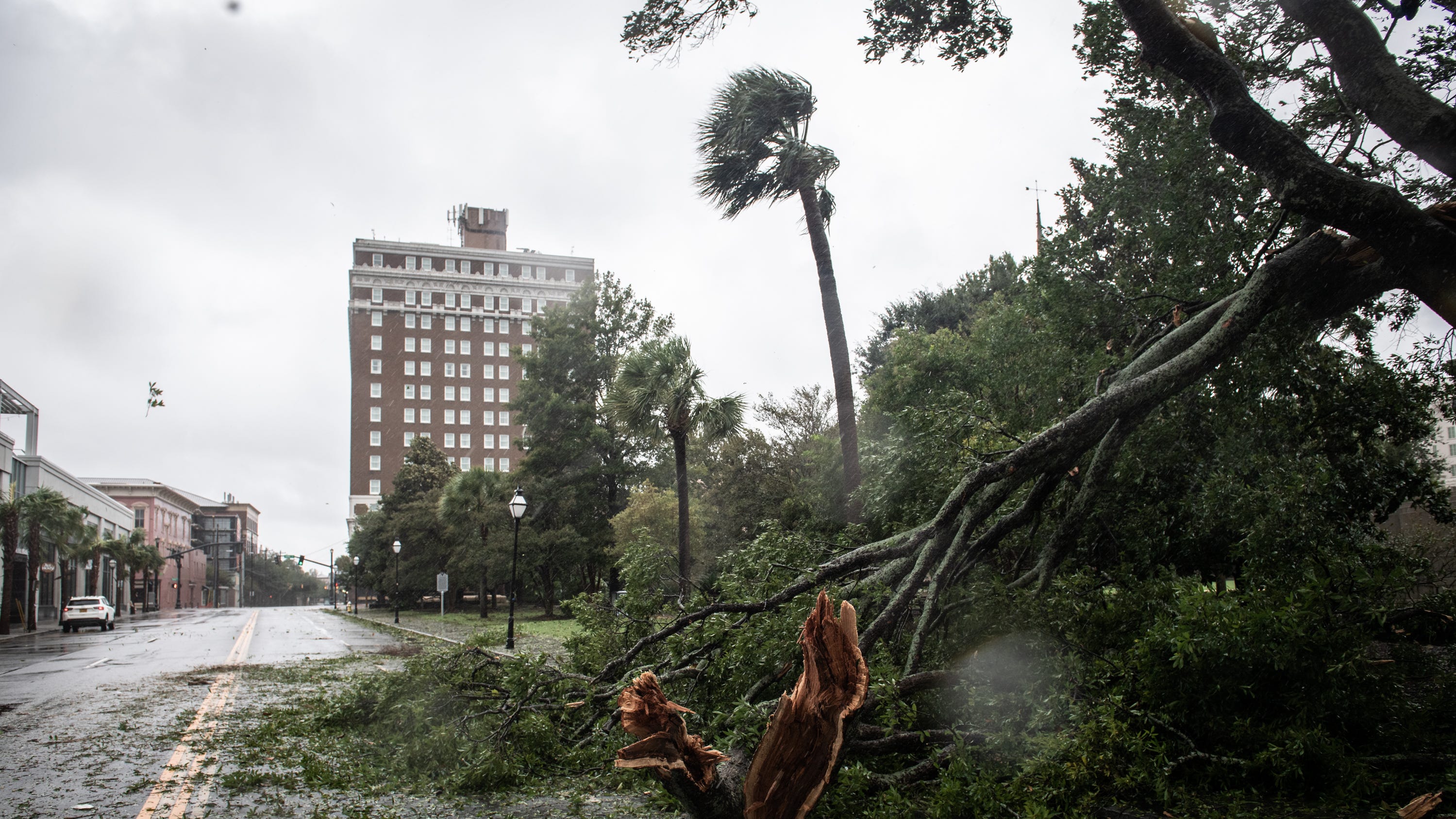 Hurricane Dorian causes floods, power outages in Charleston SC