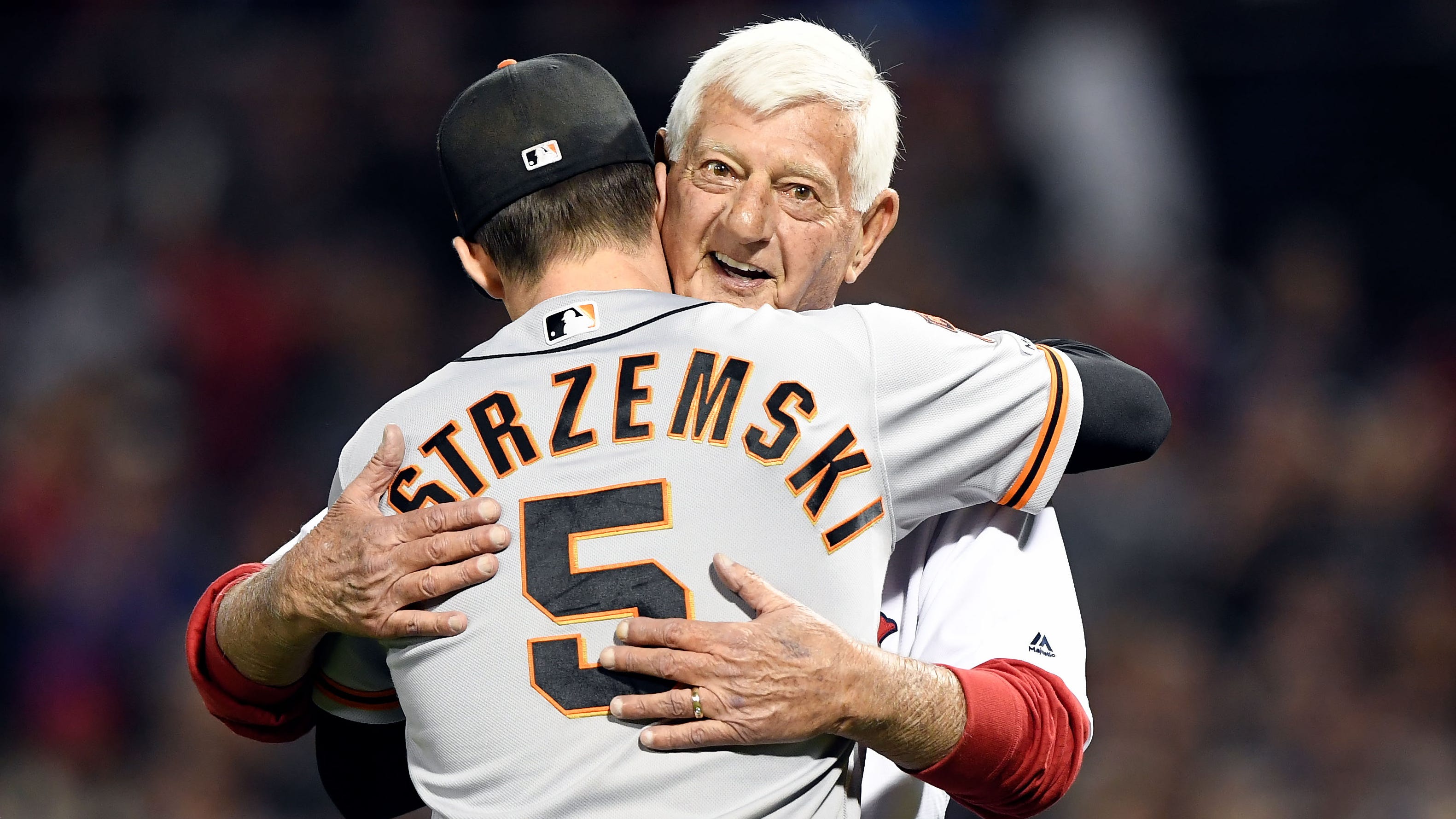 Red Sox Legend Carl Yastrzemski Throws First Pitch To Grandson Mike