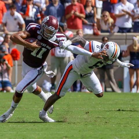 Auburn defensive back Christian Tutt tackles Texas