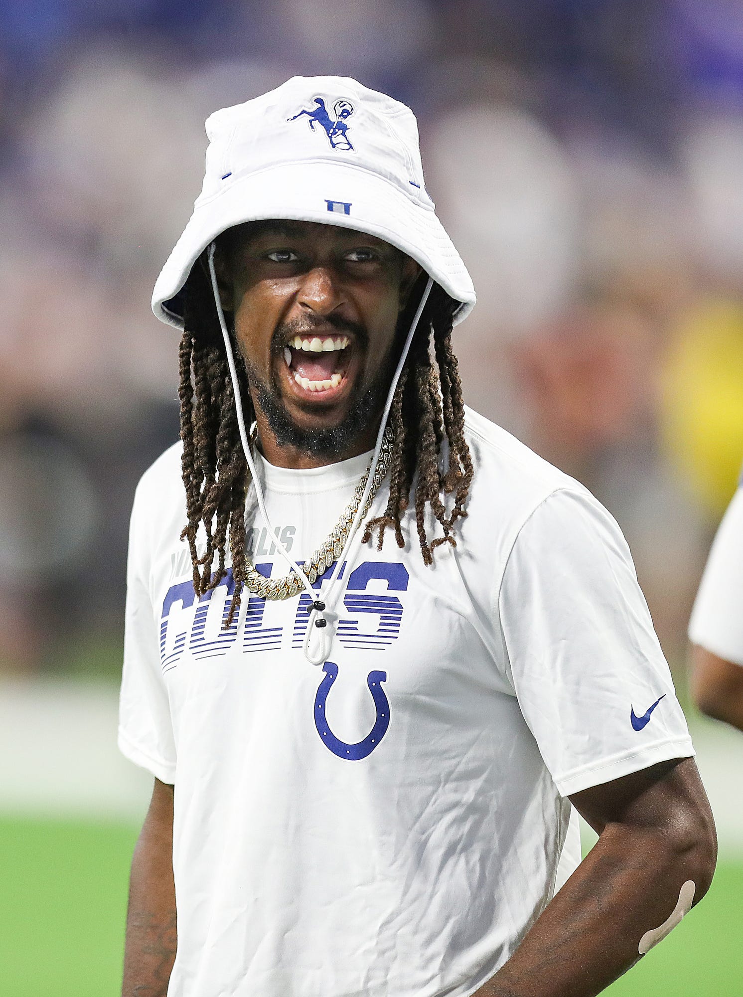 Hilton, Taylor Lead Colts' 44-27 Rout of Fading Raiders – NBC Bay Area