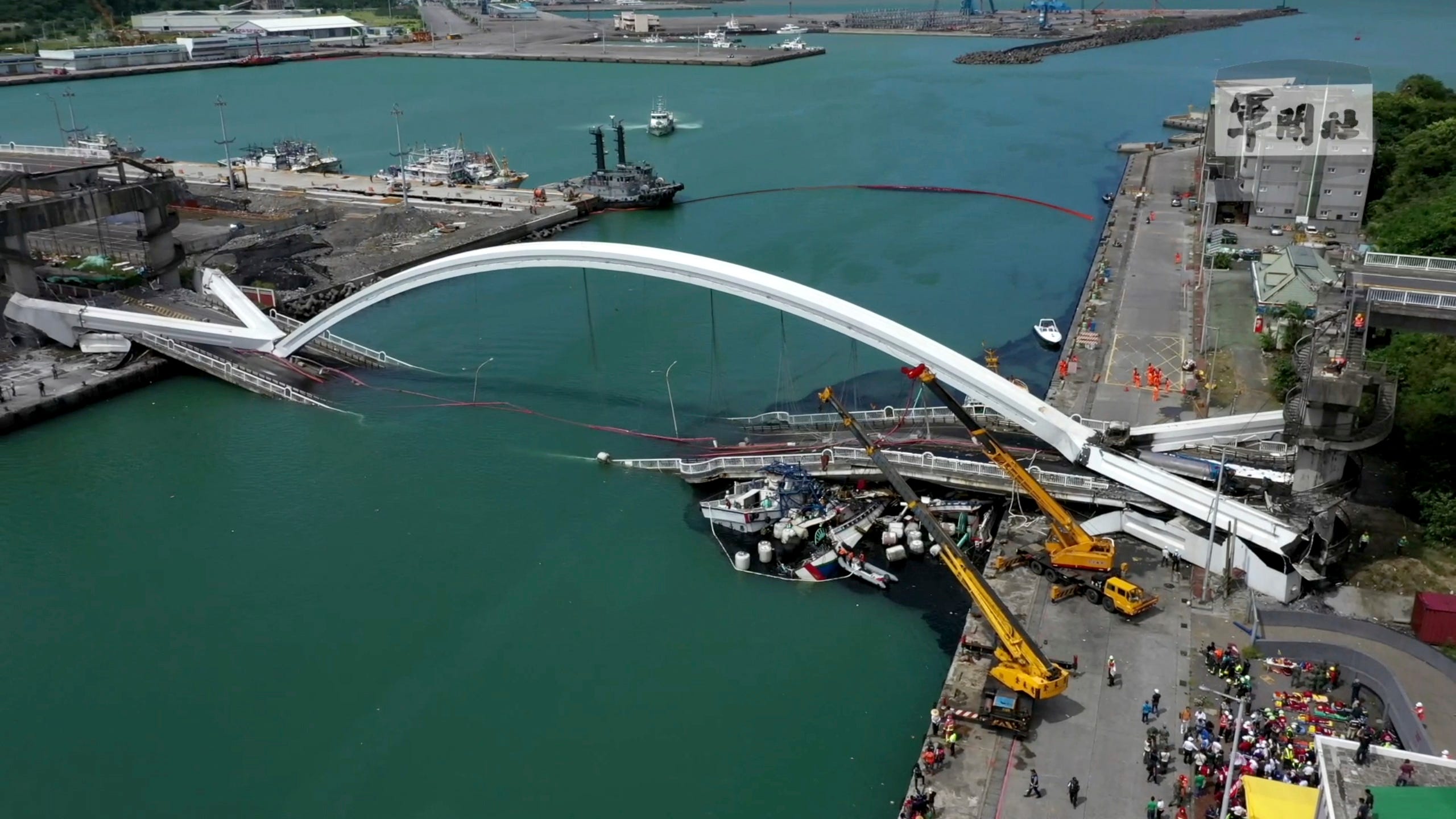 Arch Bridge Collapse Leaves At Least 10 Injured In Taiwan