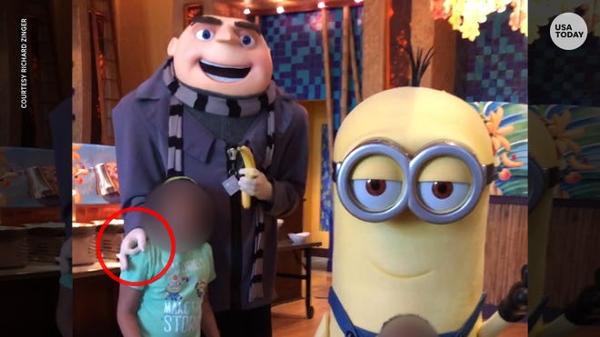 Universal Orlando Resort Fires Despicable Me Actor After Ok Symbol - roblox family goes to universal studios youtube