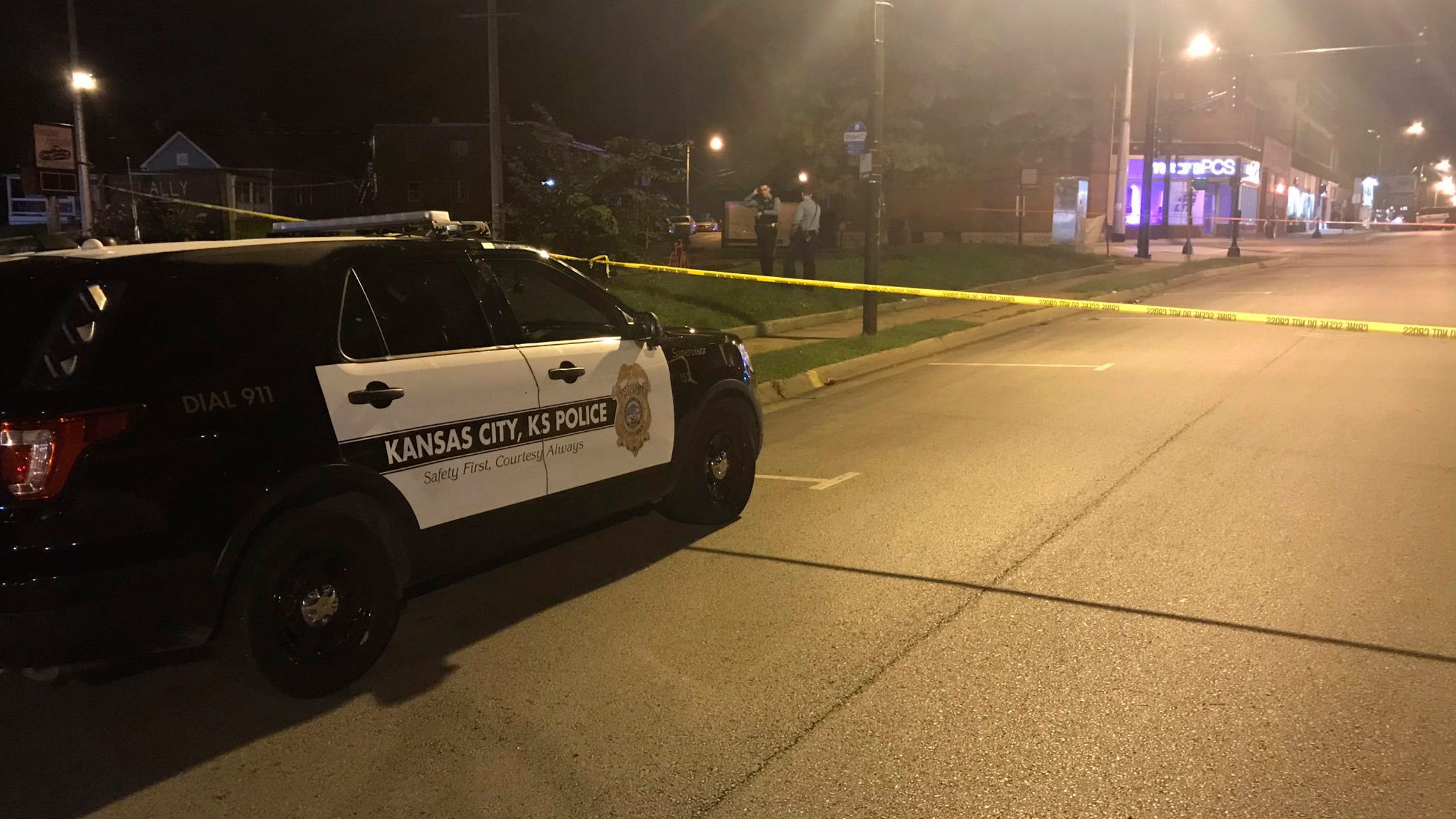 Kansas City shooting 4 dead, 5 others injured overnight