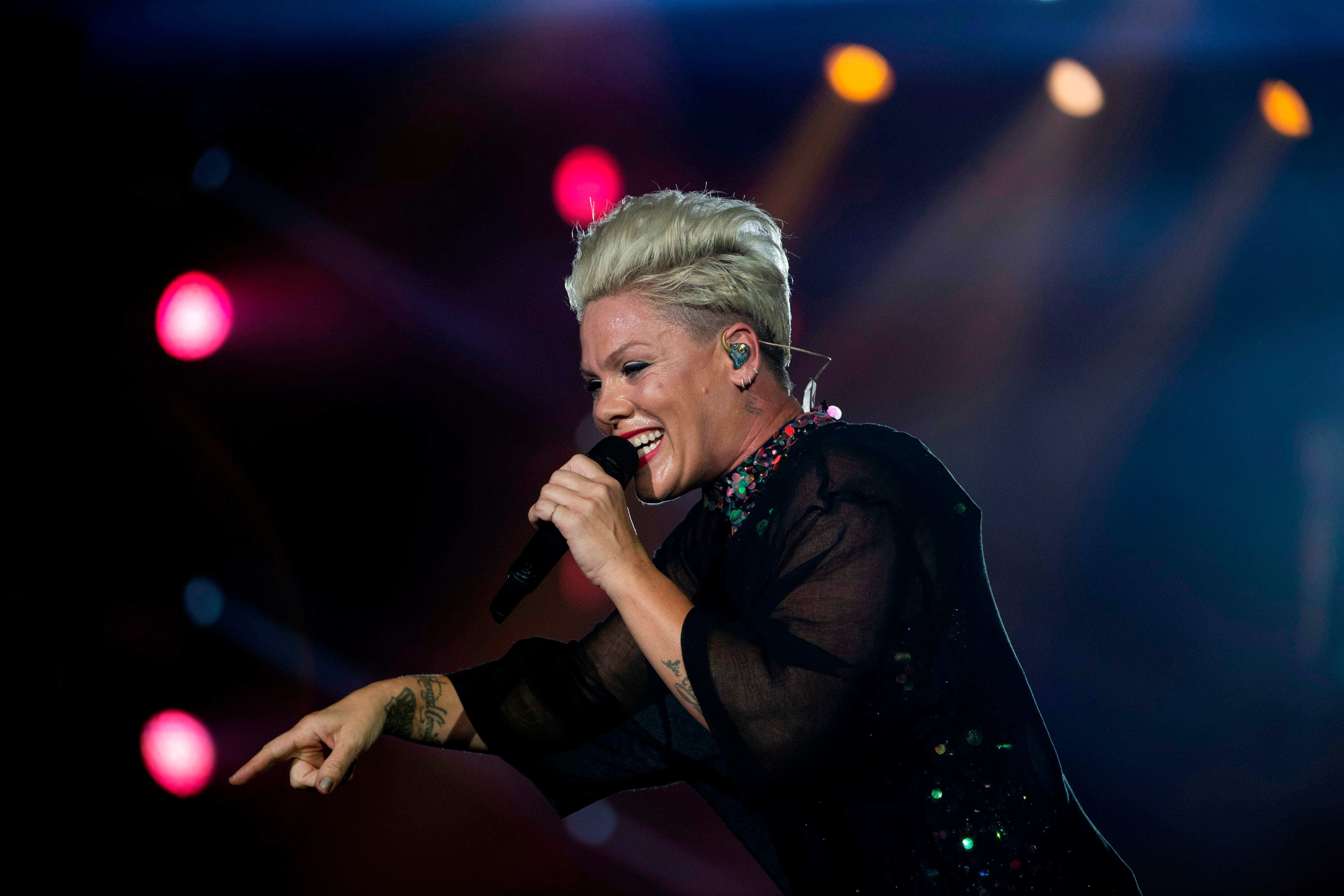 Pink Is Letting Go With New Hairstyle See The Dramatic Trim