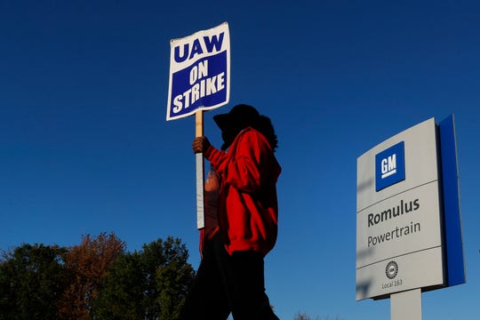 As the UAW's national strike against GM stretches toward the fifth week, the impact is weaker than it would have been in decades past.