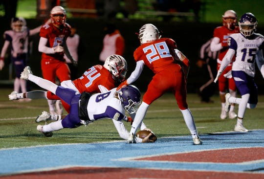 Camdenton's Collin Thomas scores a touchdown on the Glendale Falcons on Friday, Oct. 11, 2019.