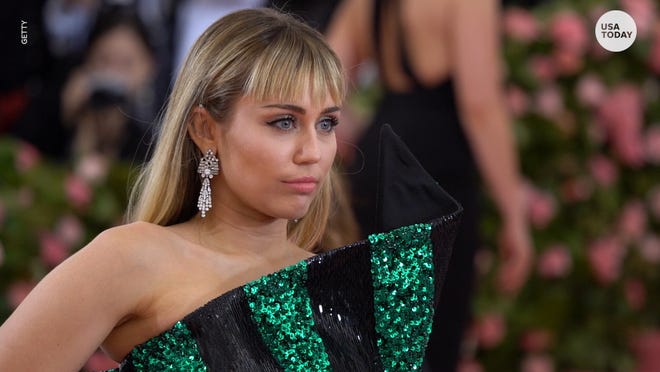 Miley Cyrus Says She Believed She Had To Be Gay As Guys Were Evil 8009