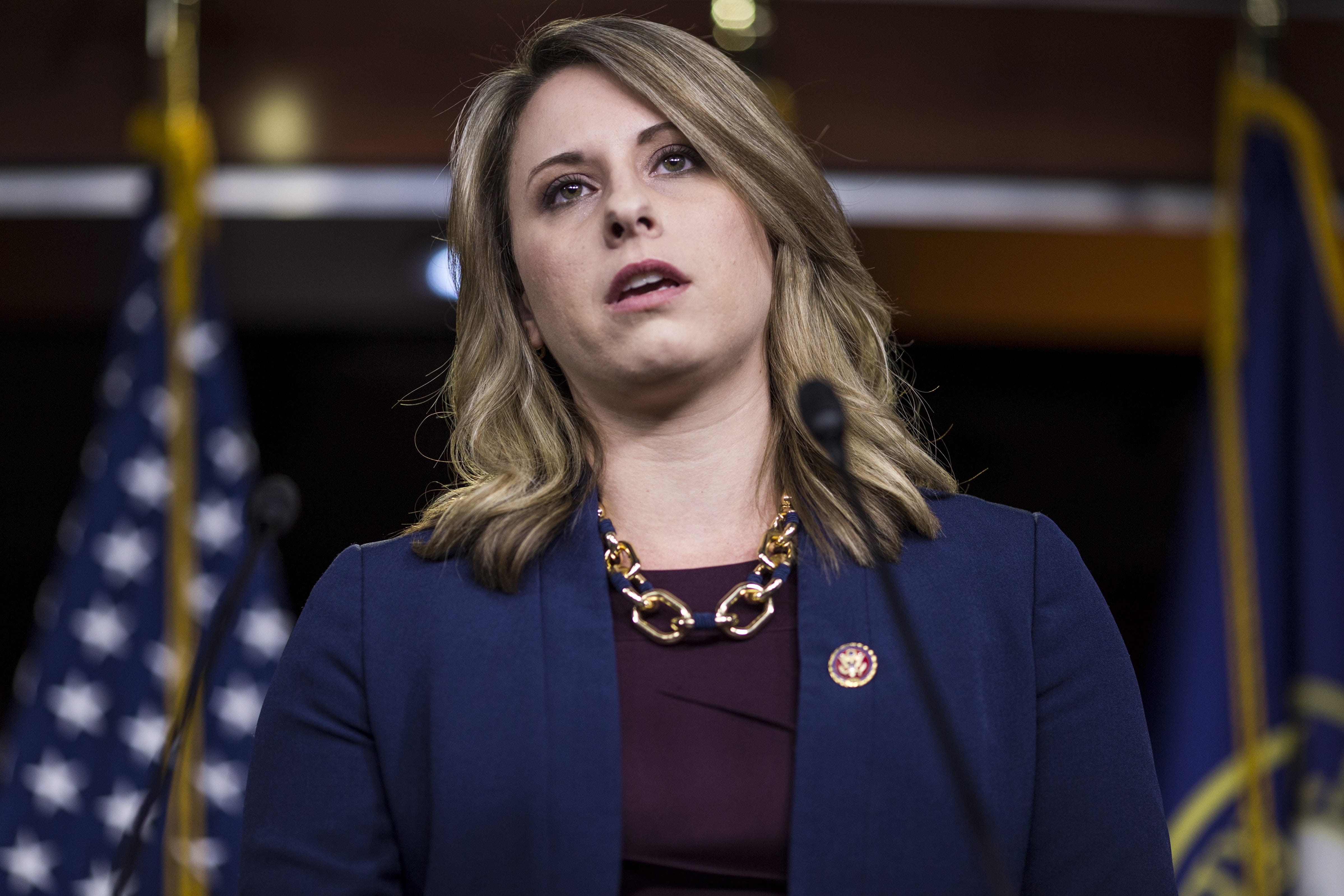 Katie Hill resigns after nude photos. That reveals double ...