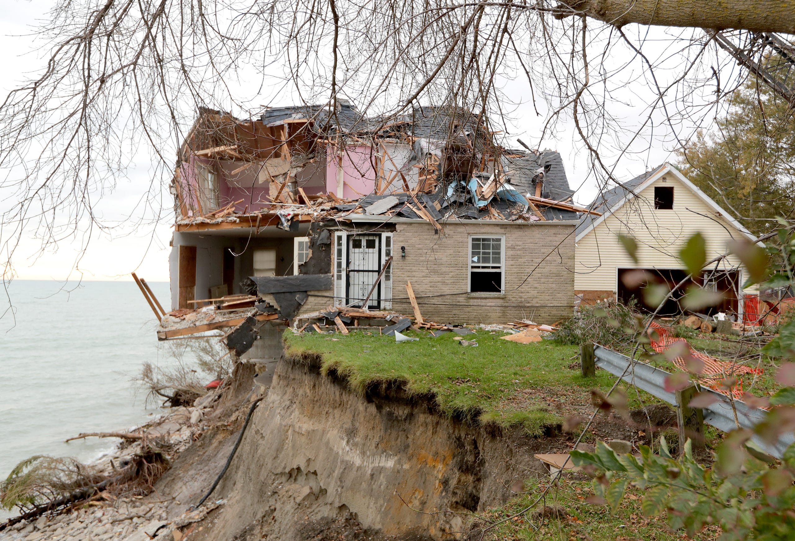 Home Demolished Before Falling Into Lake Michigan