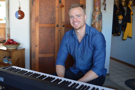 Brown Deer native Zach Evans has a YouTube channel with more than 100,000 subscribers, and developed a website with online piano courses called Piano University.