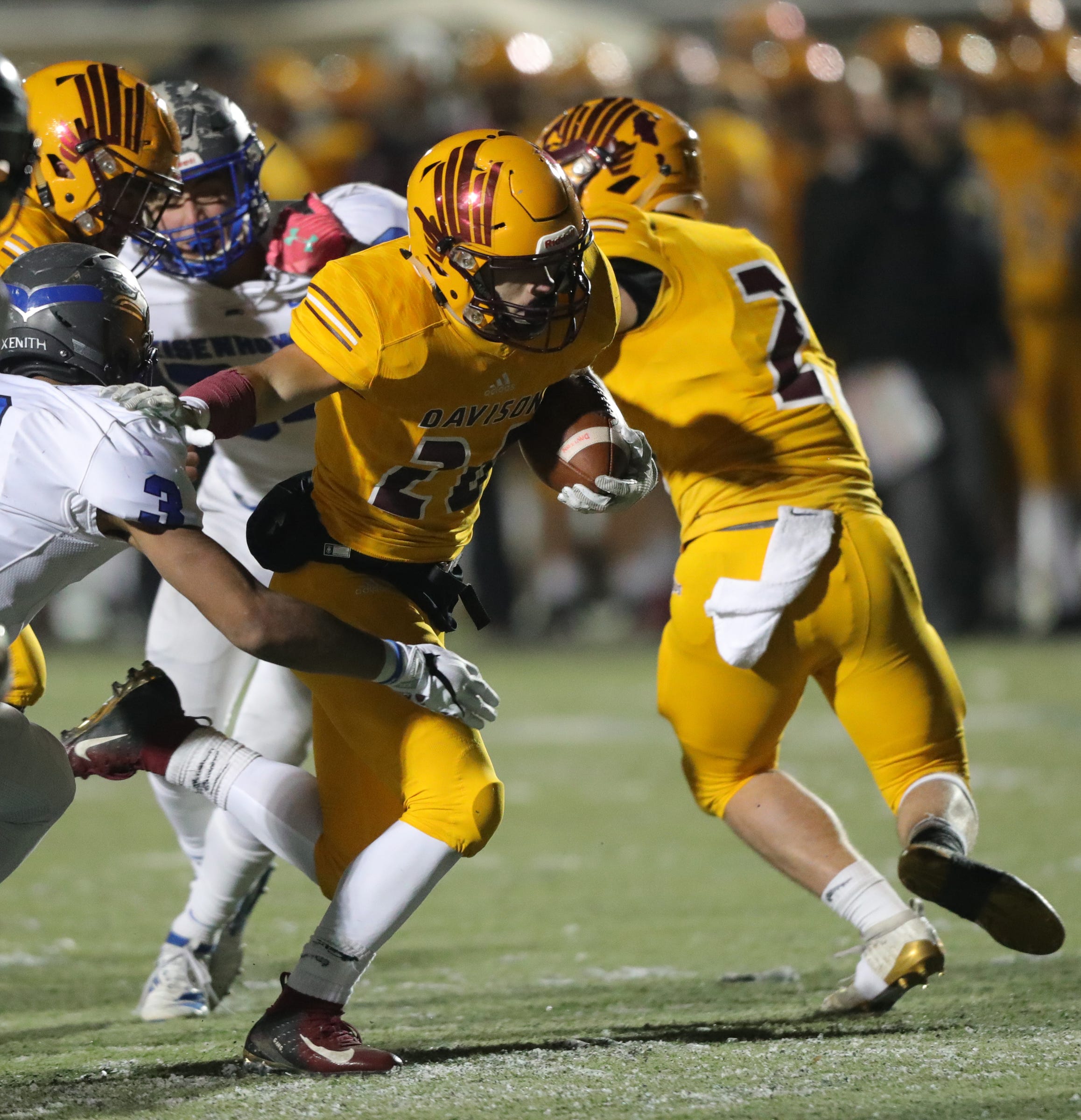 Michigan high school football regional finals Davison stays grounded