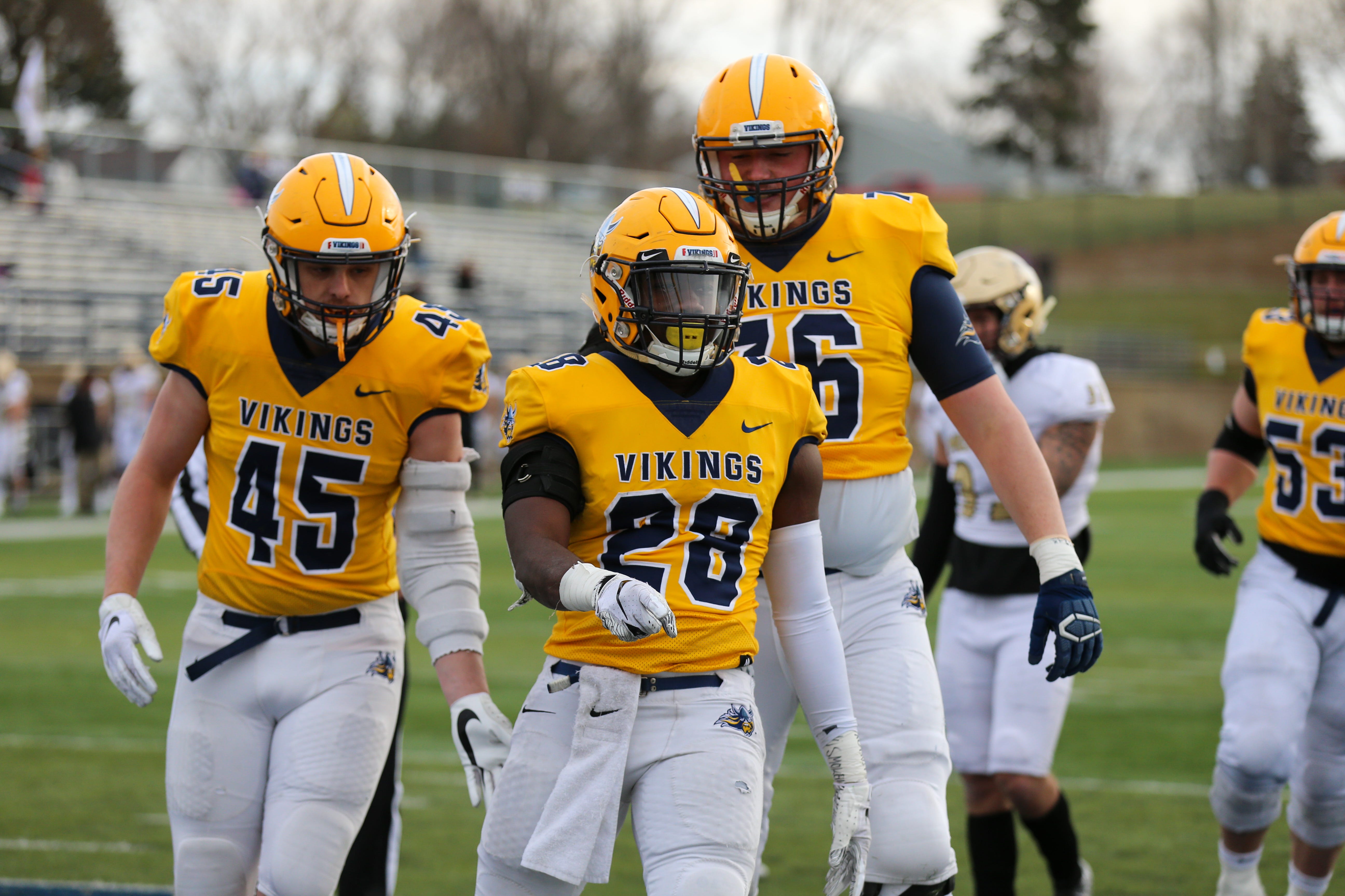 Augustana football stifles Southwest Minnesota State, makes Division II playoffs