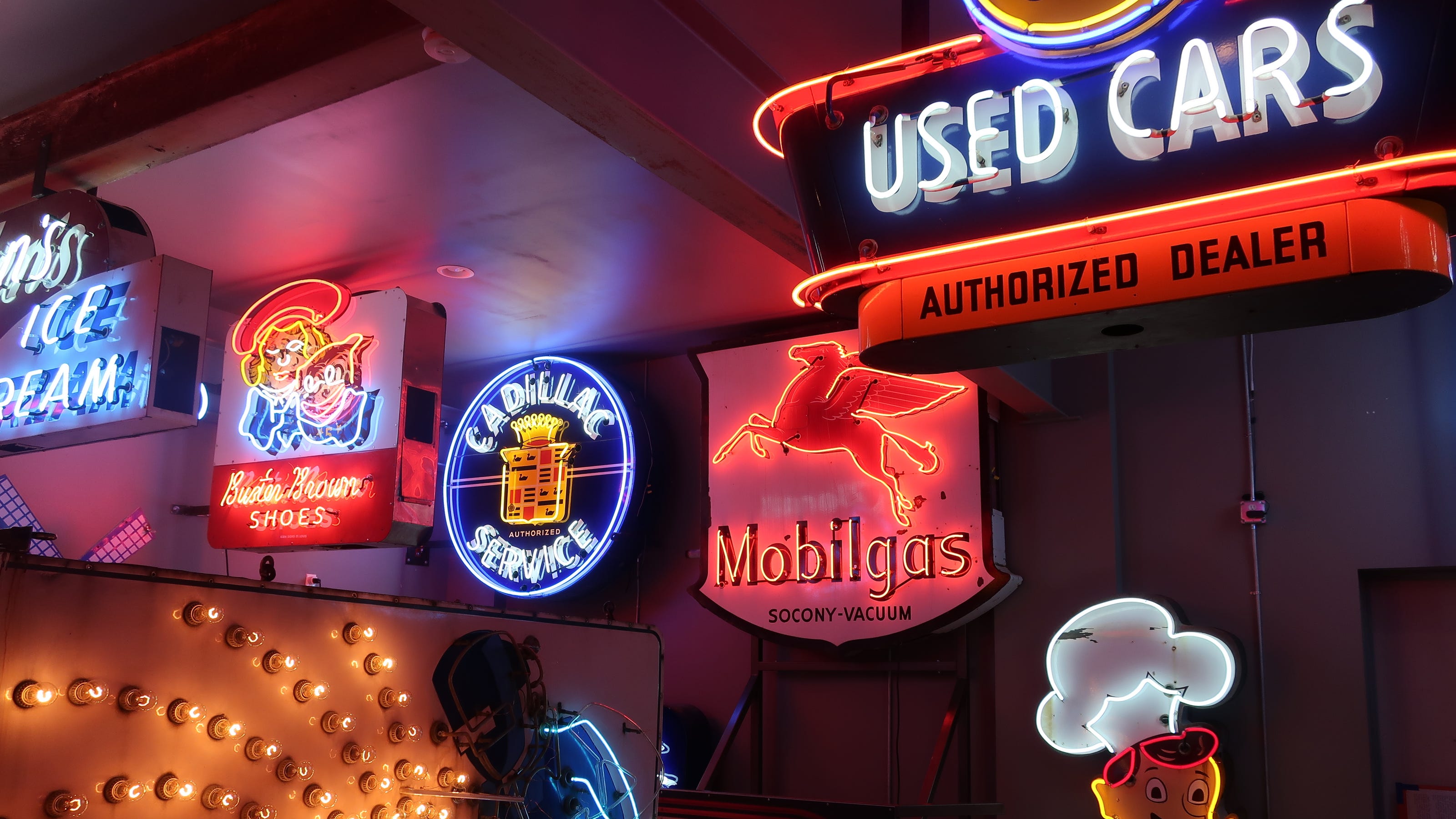 Things to do in The Dalles, Oregon National Neon Sign Museum