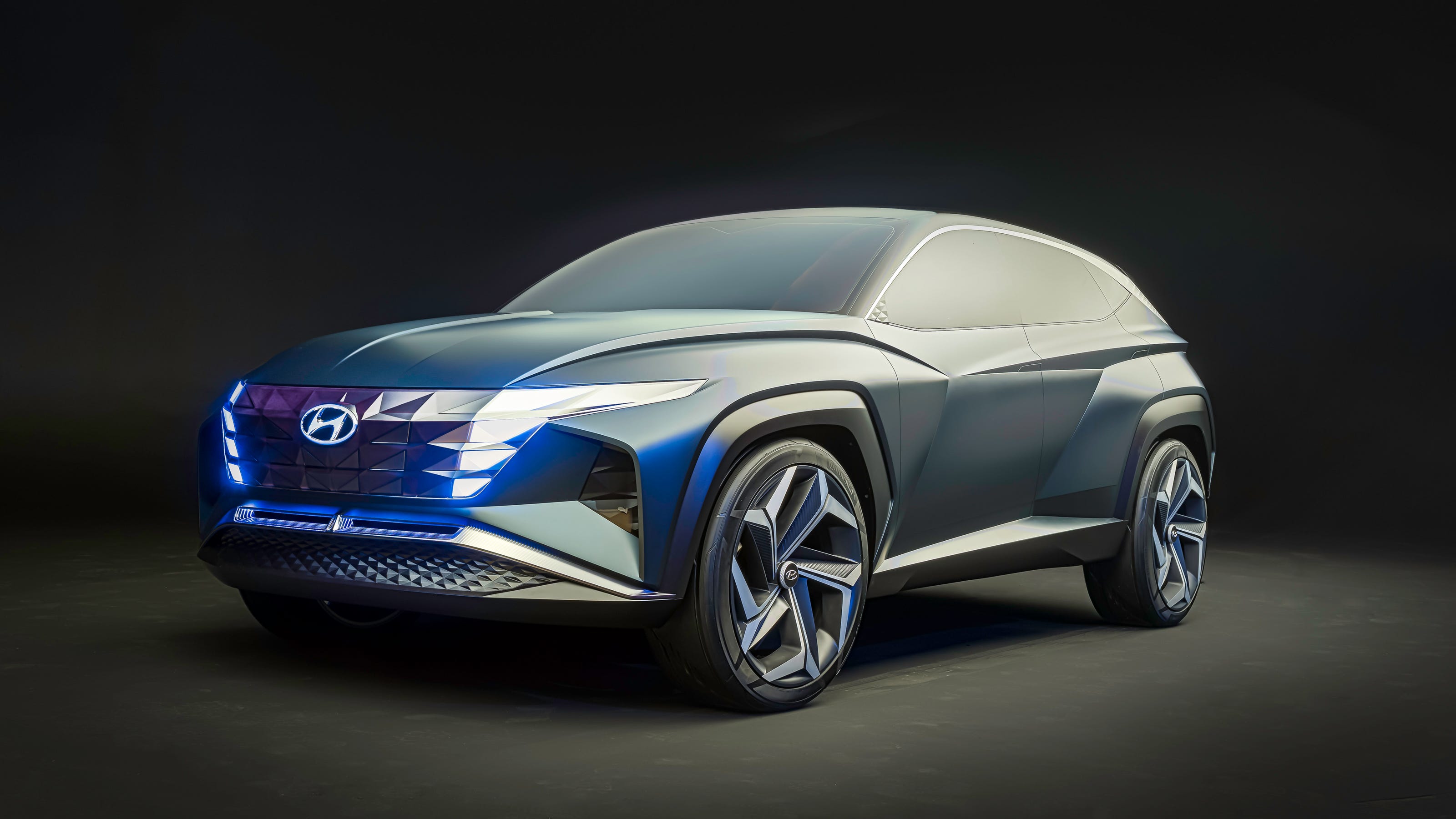 Hyundai concept SUV previews looks of midsize plugin hybrid