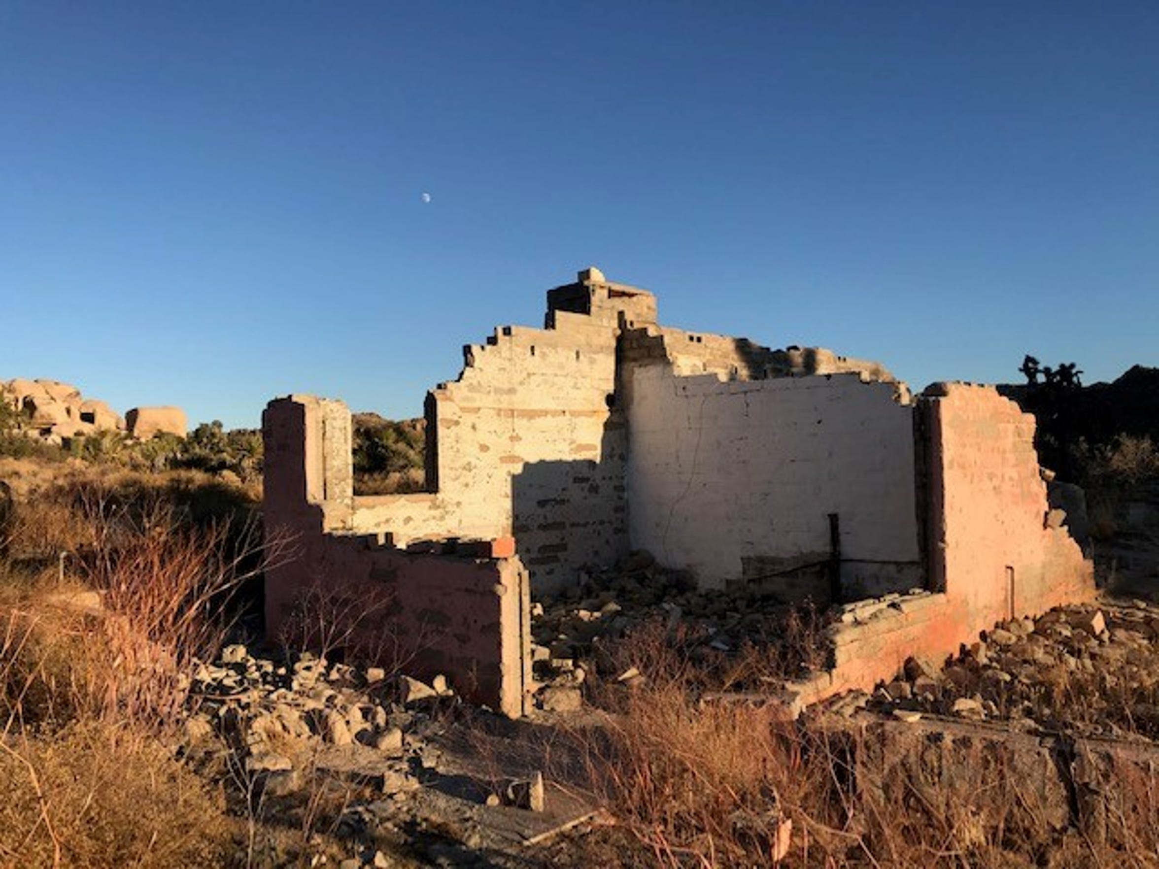 Researchers Catalog Private Homes Inside Joshua Tree National Park