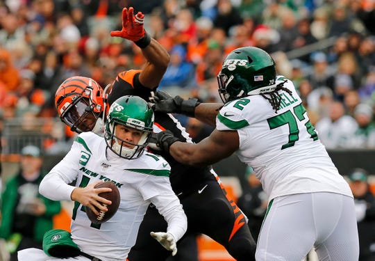 Carlos Dunlap Earns Player Of The Week Award Fourth Time For