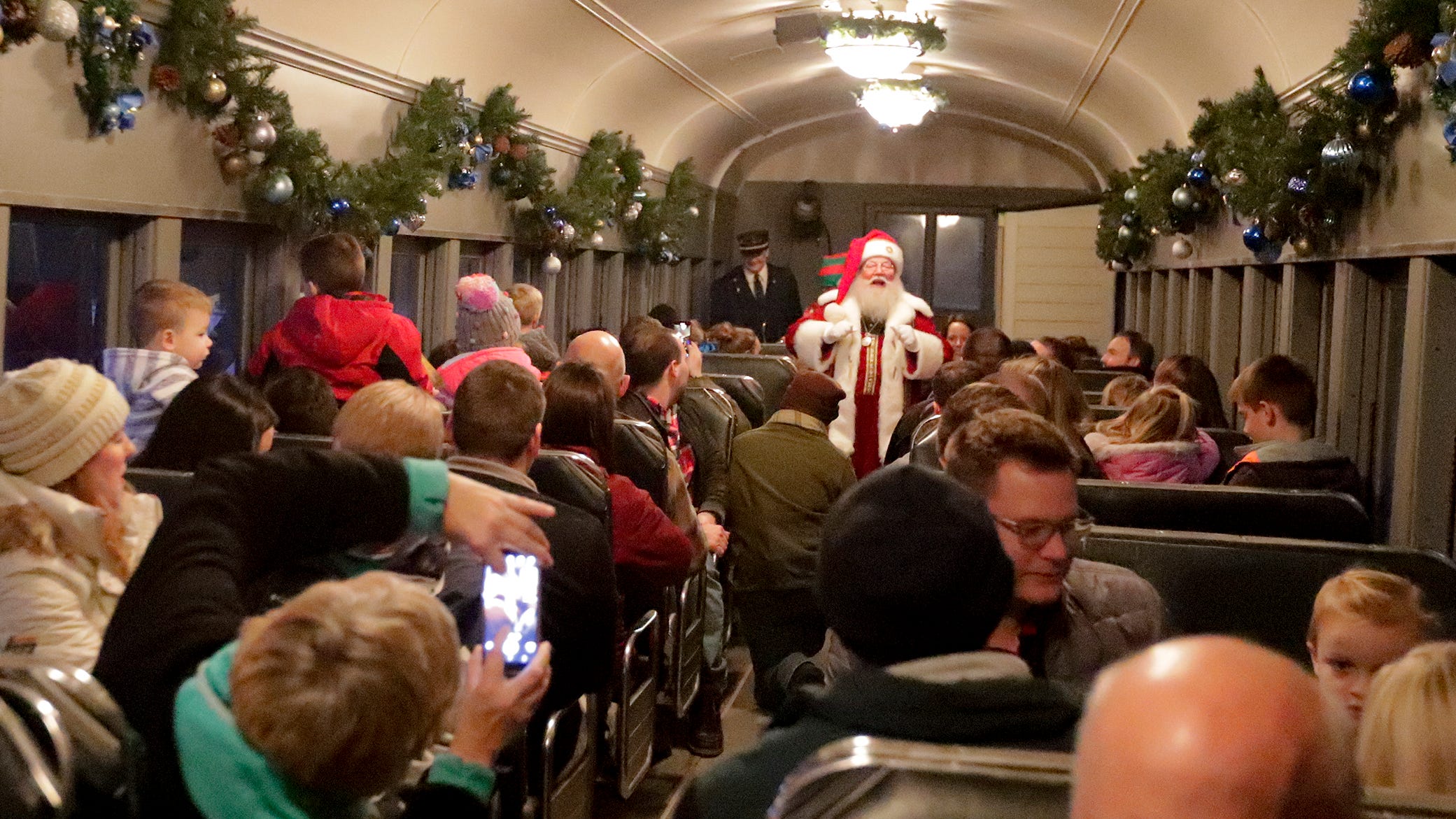 polar-express-train-ride-sells-out-at-national-railroad-museum