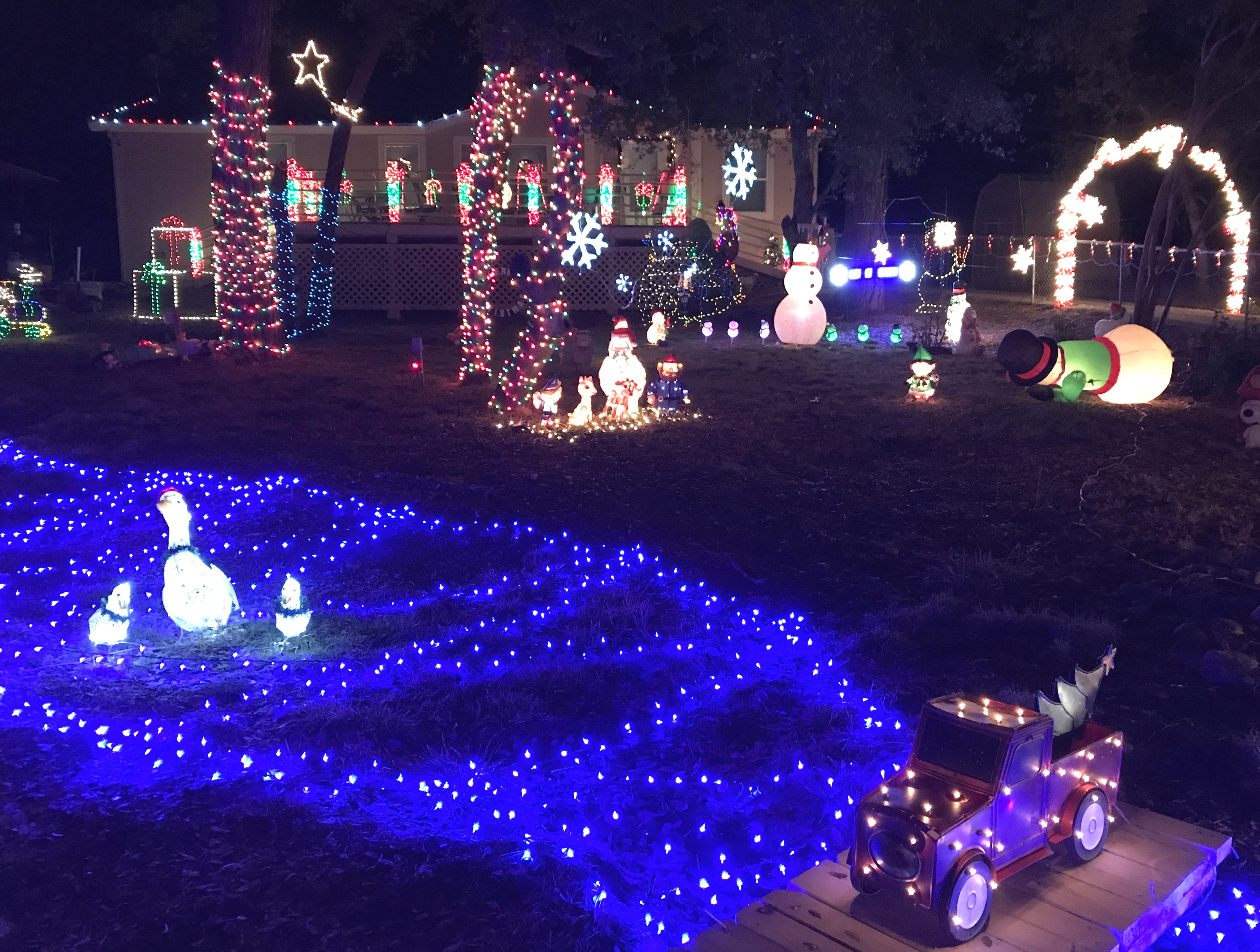 redding christmas lights 2020 Redding Christmas Lights Guide 23 Neighborhood Displays You Must See In 2019 redding christmas lights 2020