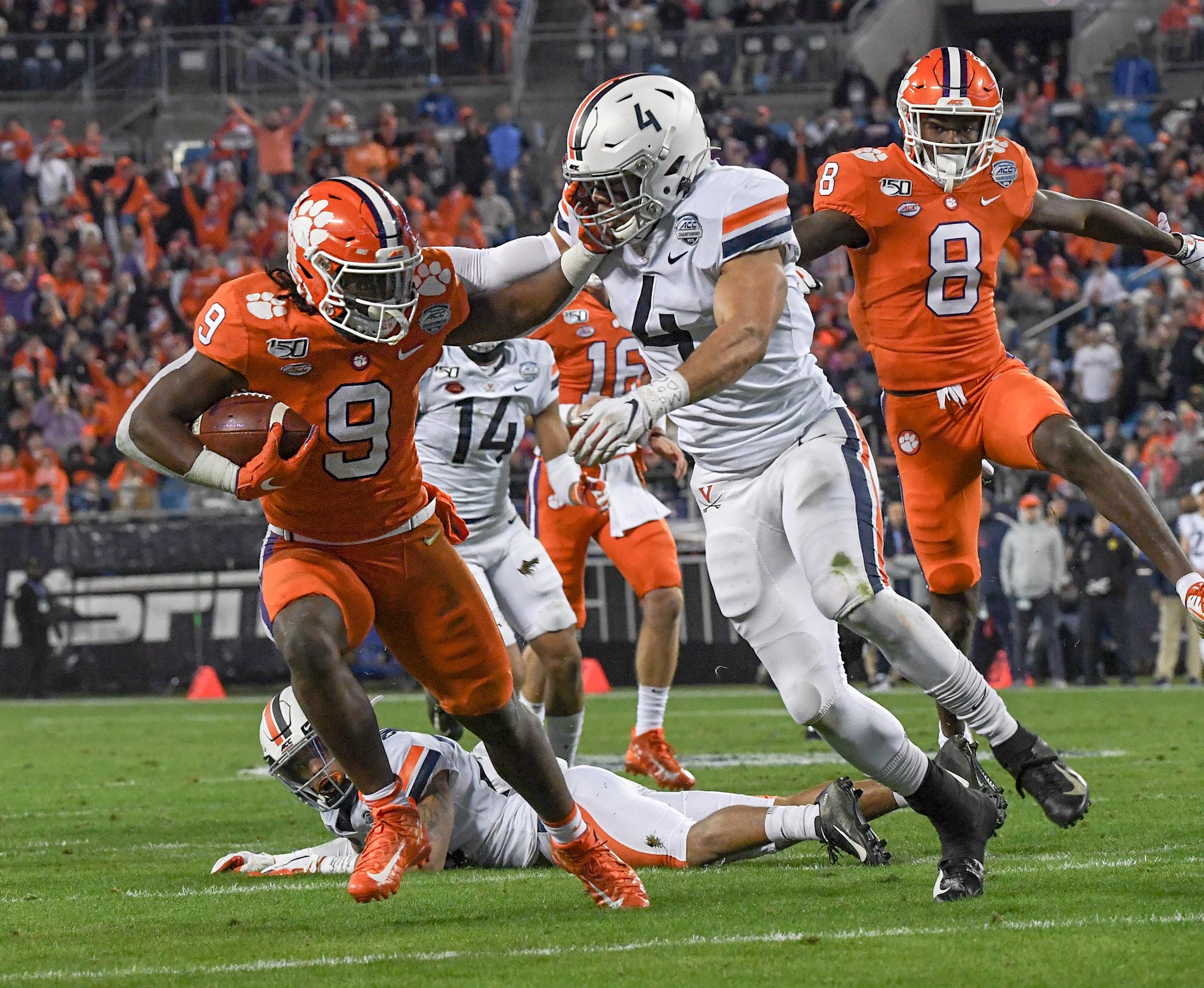 Travis Etienne, J.K. Dobbins master science of the stiff arm - USA NEWS