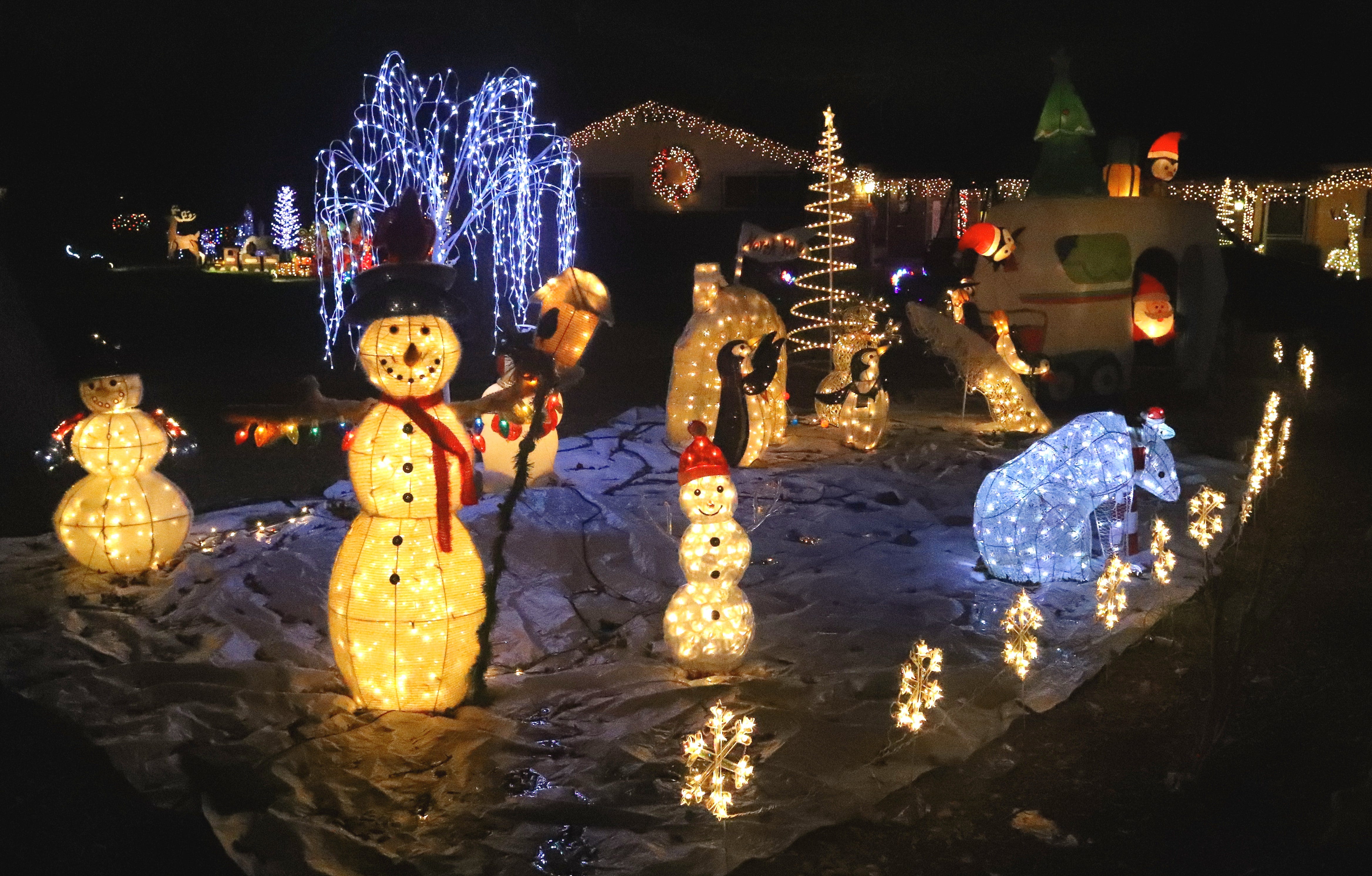 redding christmas lights 2020 Redding Christmas Lights Guide 23 Neighborhood Displays You Must See In 2019 redding christmas lights 2020