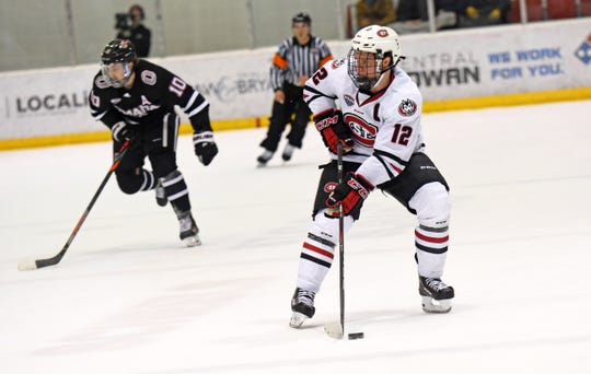 St. Cloud State Huskies hockey downs Nebraksa-Omaha in game 1 of series