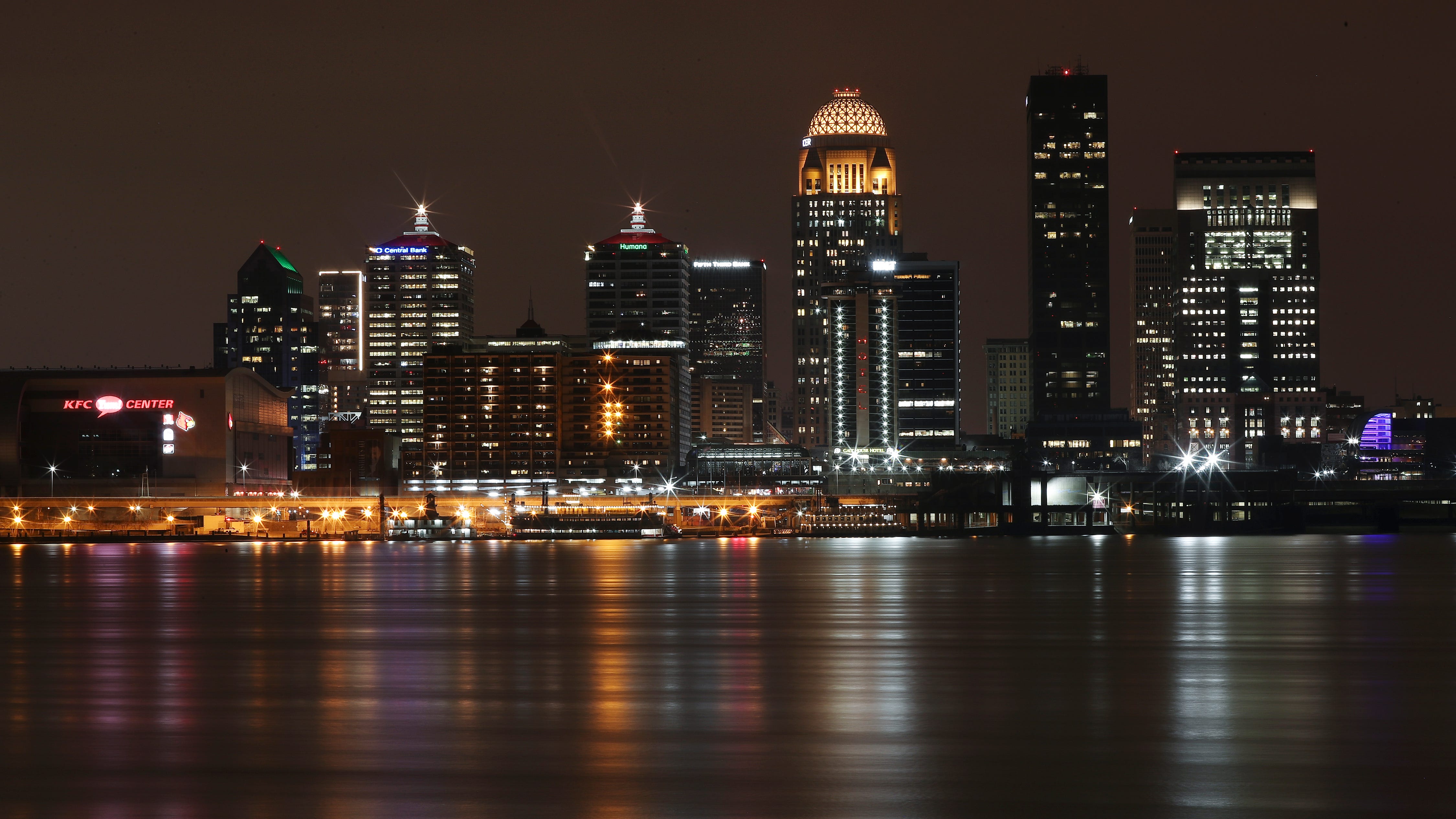Louisville at night: City doesn't go to sleep when sun goes down