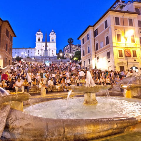 Sitting on Rome's famous Spanish Steps will now ge