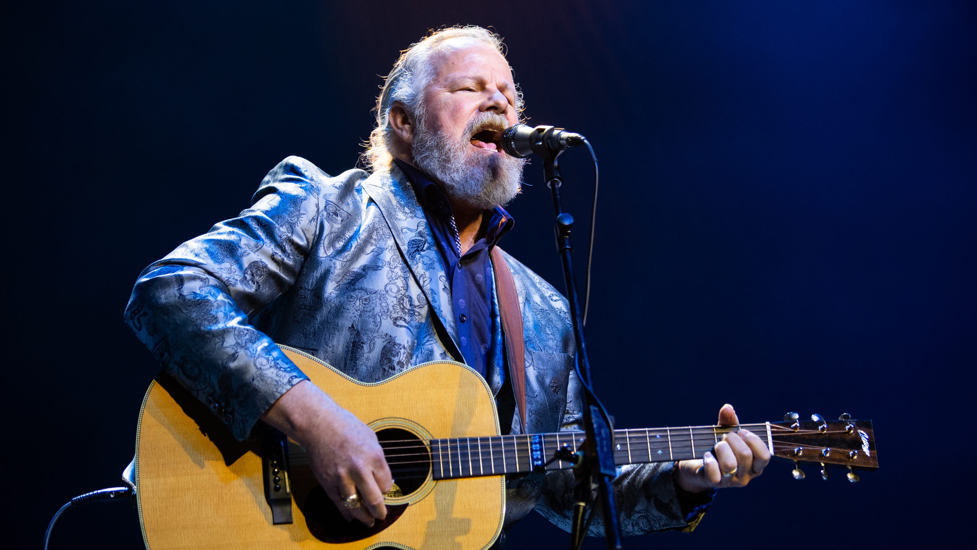 Country Singer Robert Earl Keen Is Retiring From Touring In 2022