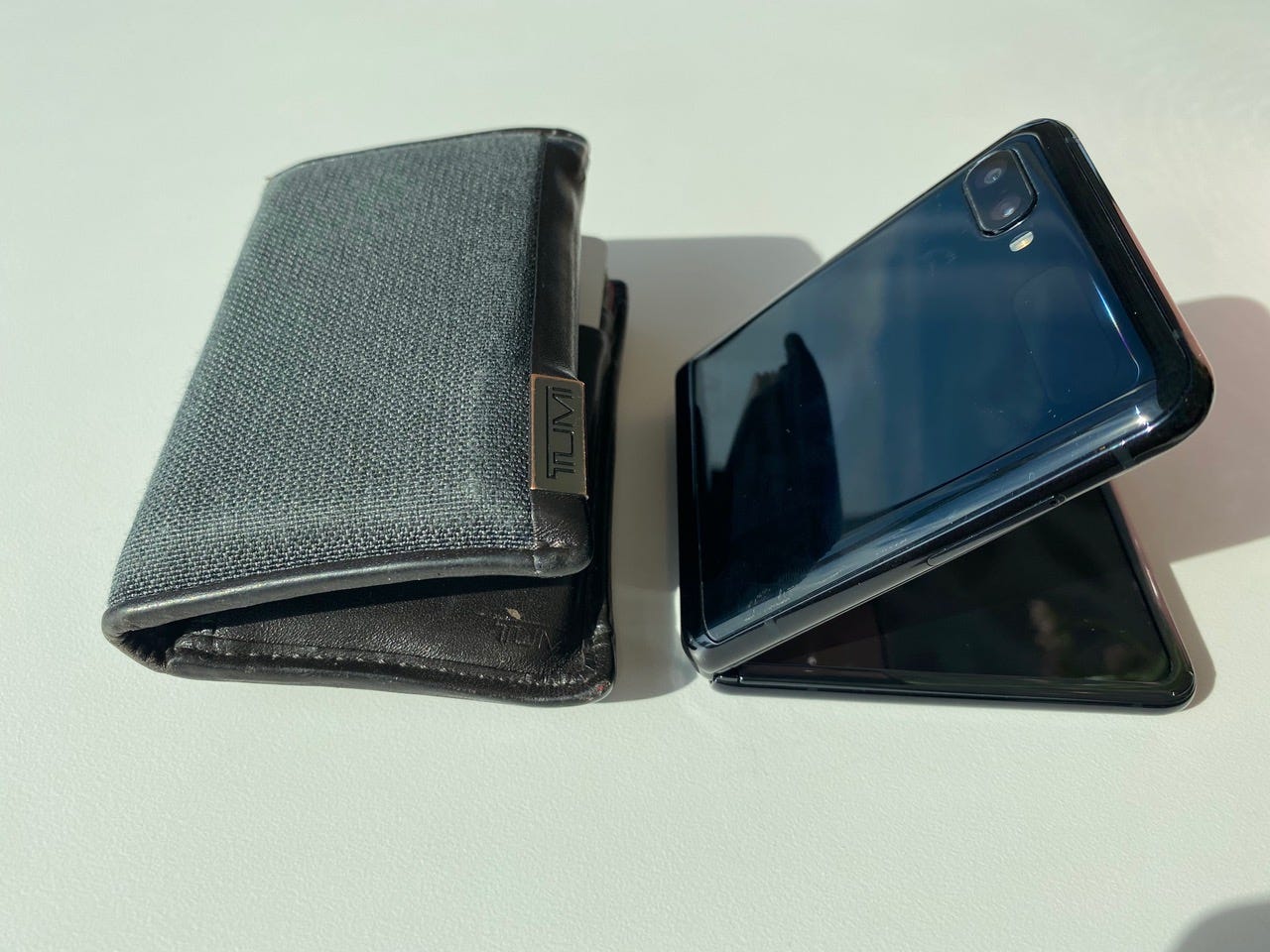 Samsung Galaxy Z Flip Review Should You Buy New 1 380 Folding Phone