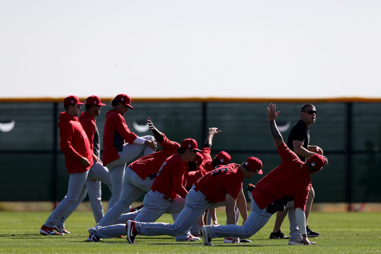 Cincinnati Reds prospect Elly De La Cruz rises in rankings