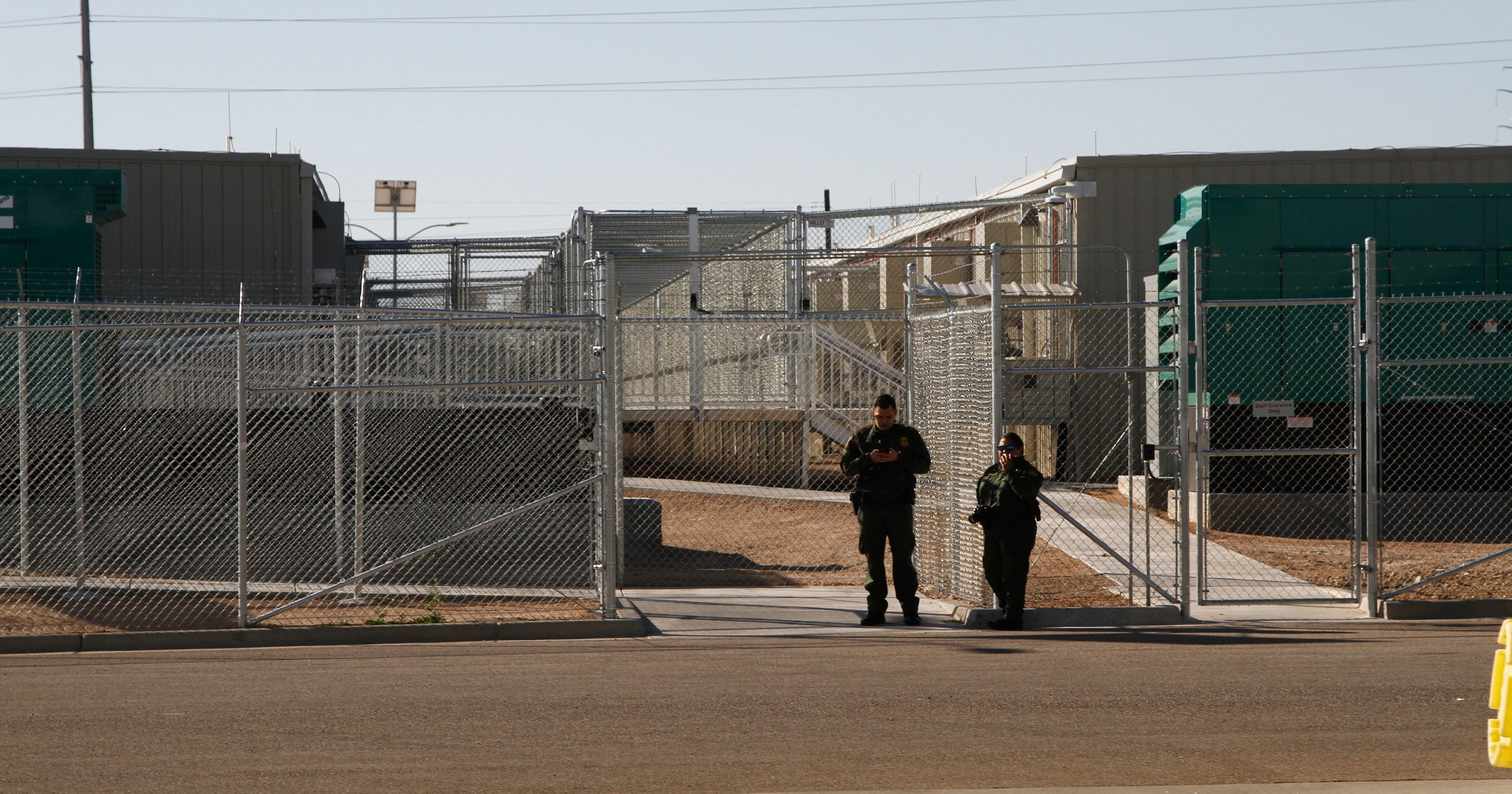 New El Paso migrant detention center to open after earlier controversy
