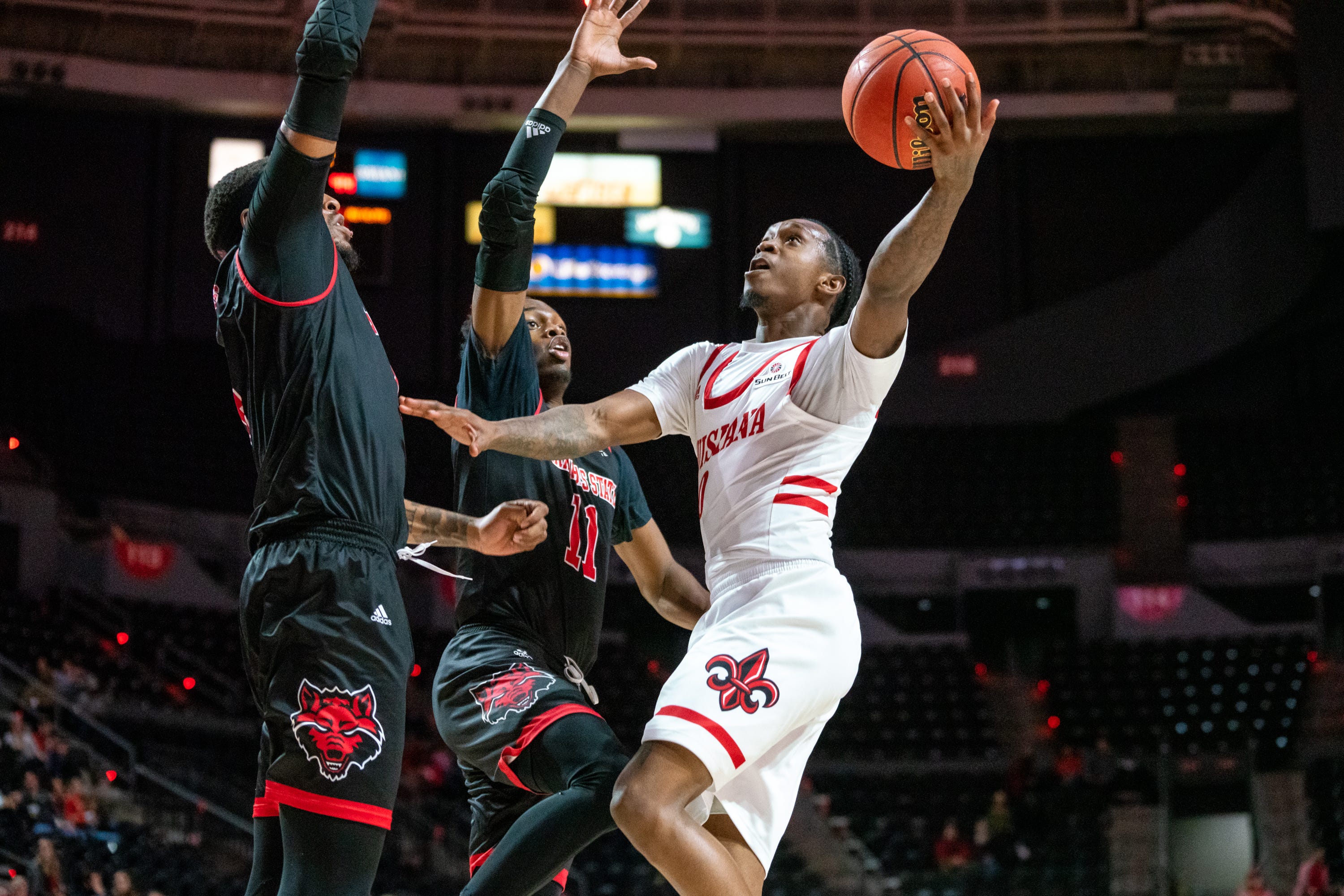 UL men's basketball guard Cedric Russell enters transfer portal