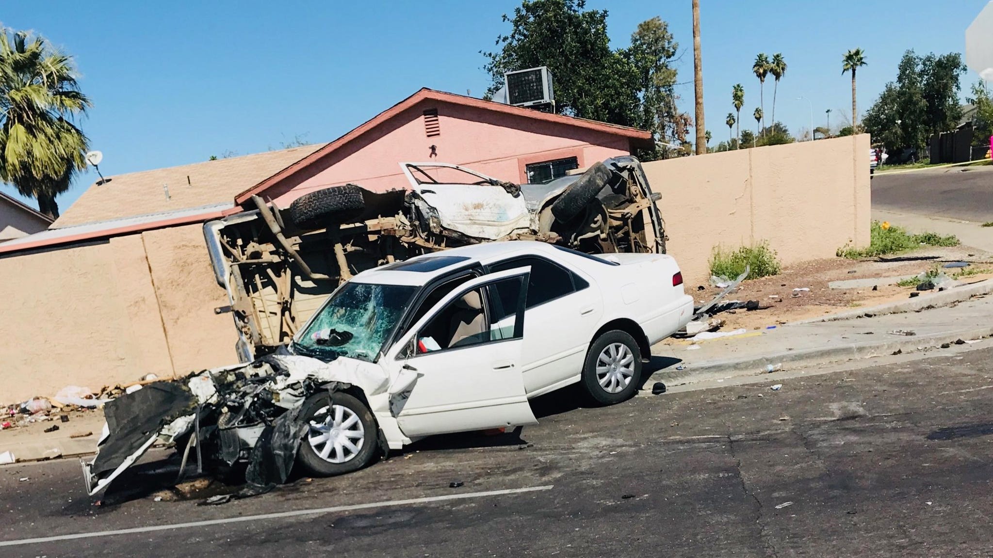 Crash in Phoenix leaves 3 in critical condition