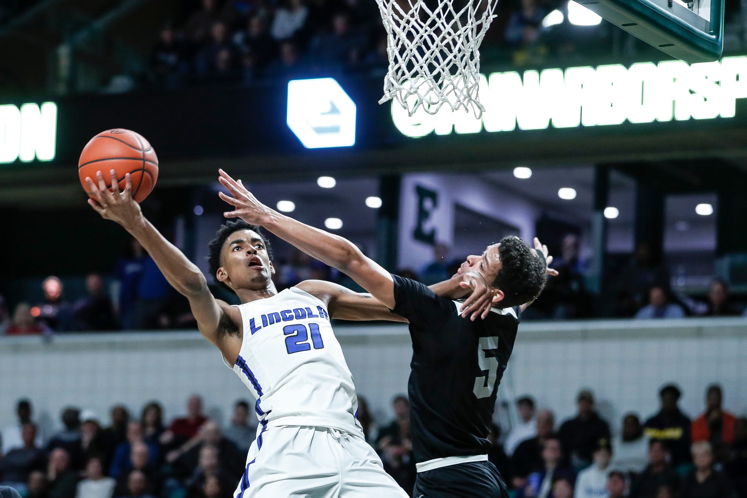 Emoni Bates Wins Gatorade National Boys Basketball Player Of The Year