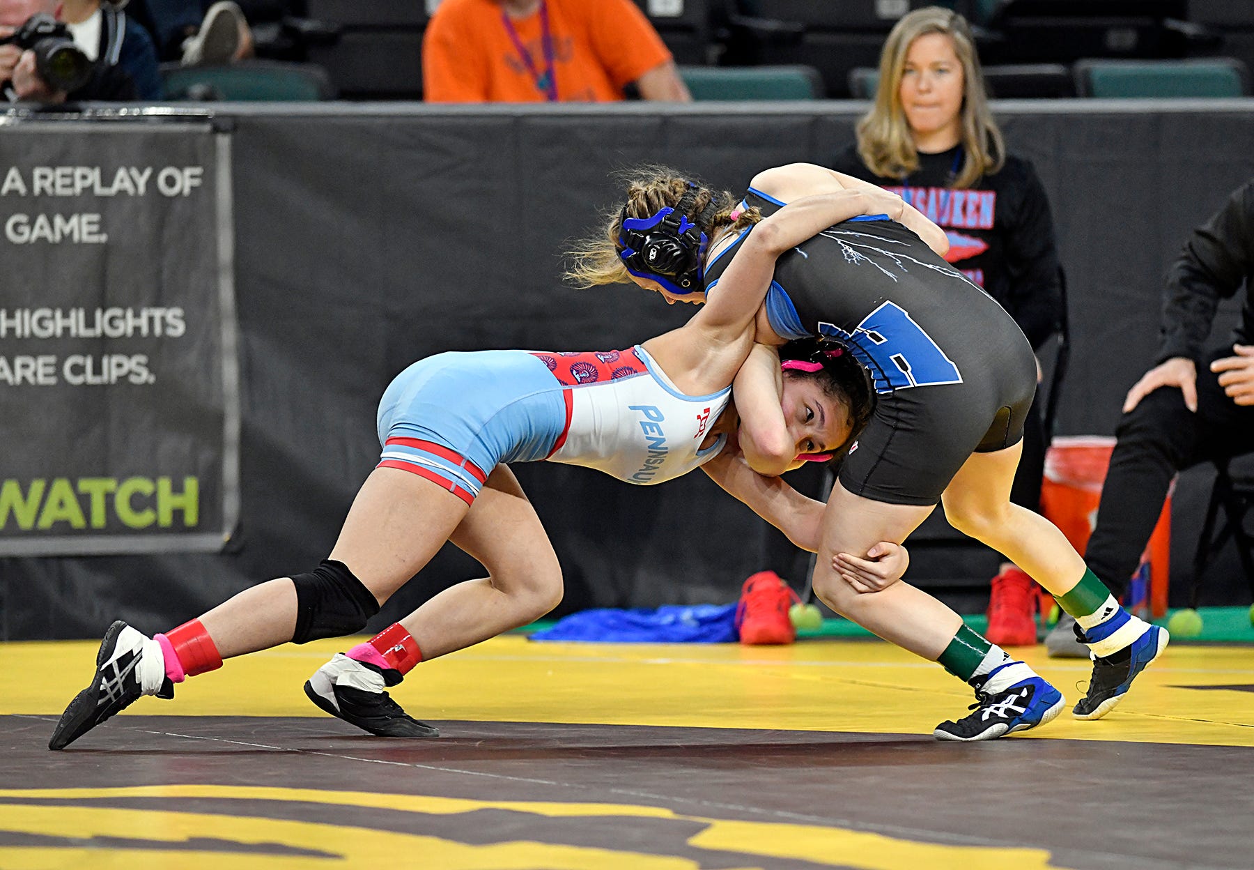 girls wrestling