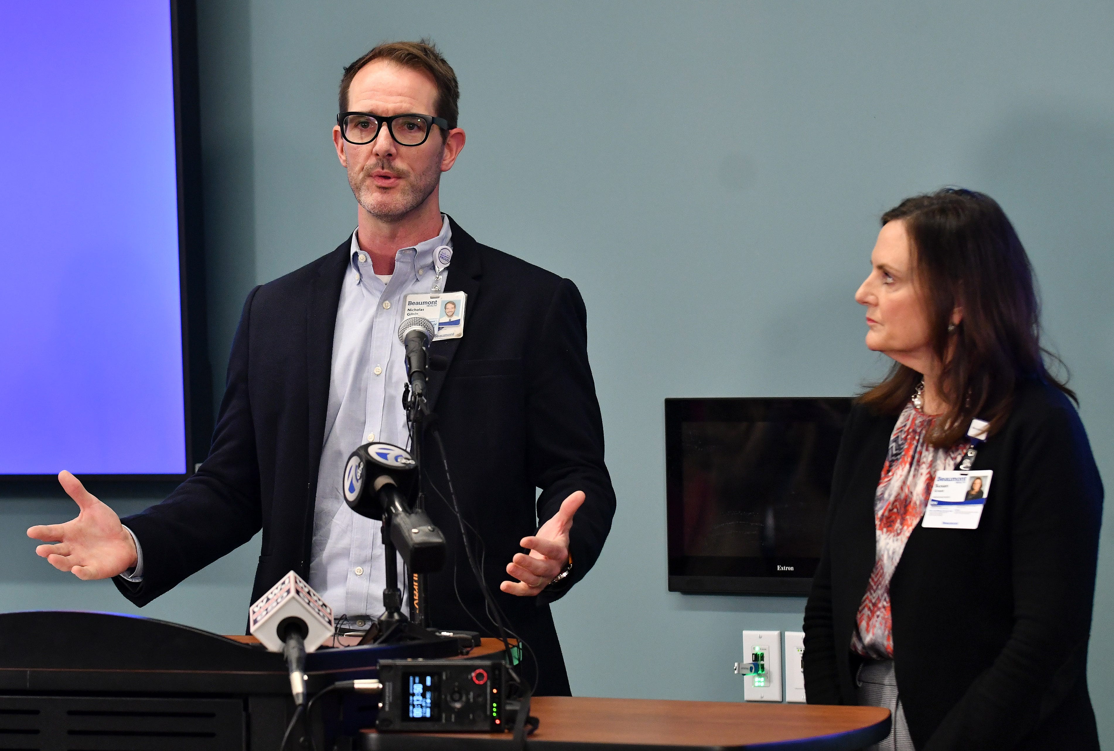 Dr. Nick Gilpin and Beaumont Health Chief Nursing Officer Susan Grant