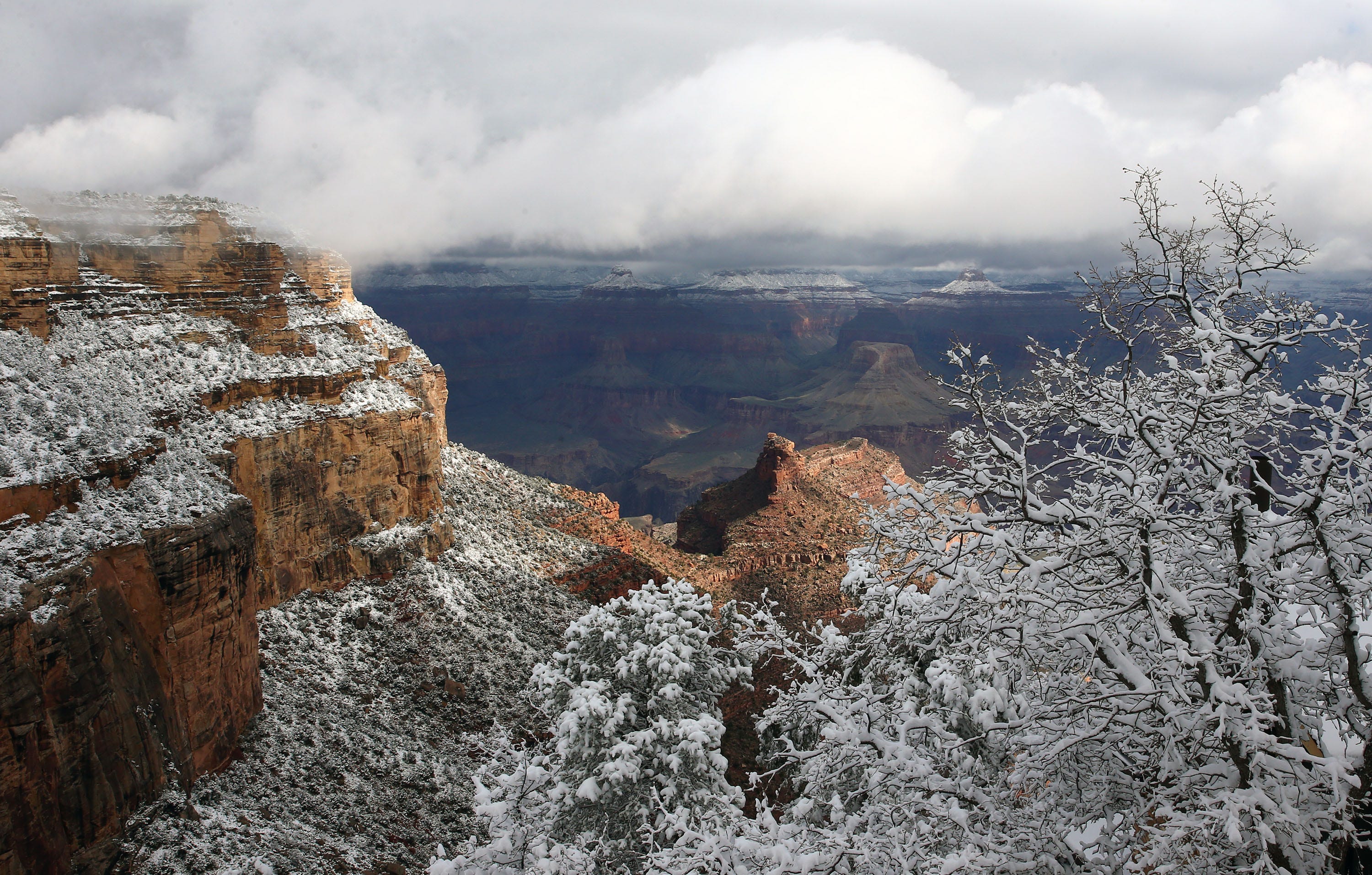 I saw snow at the Grand Canyon. Here's everything I wish I'd known