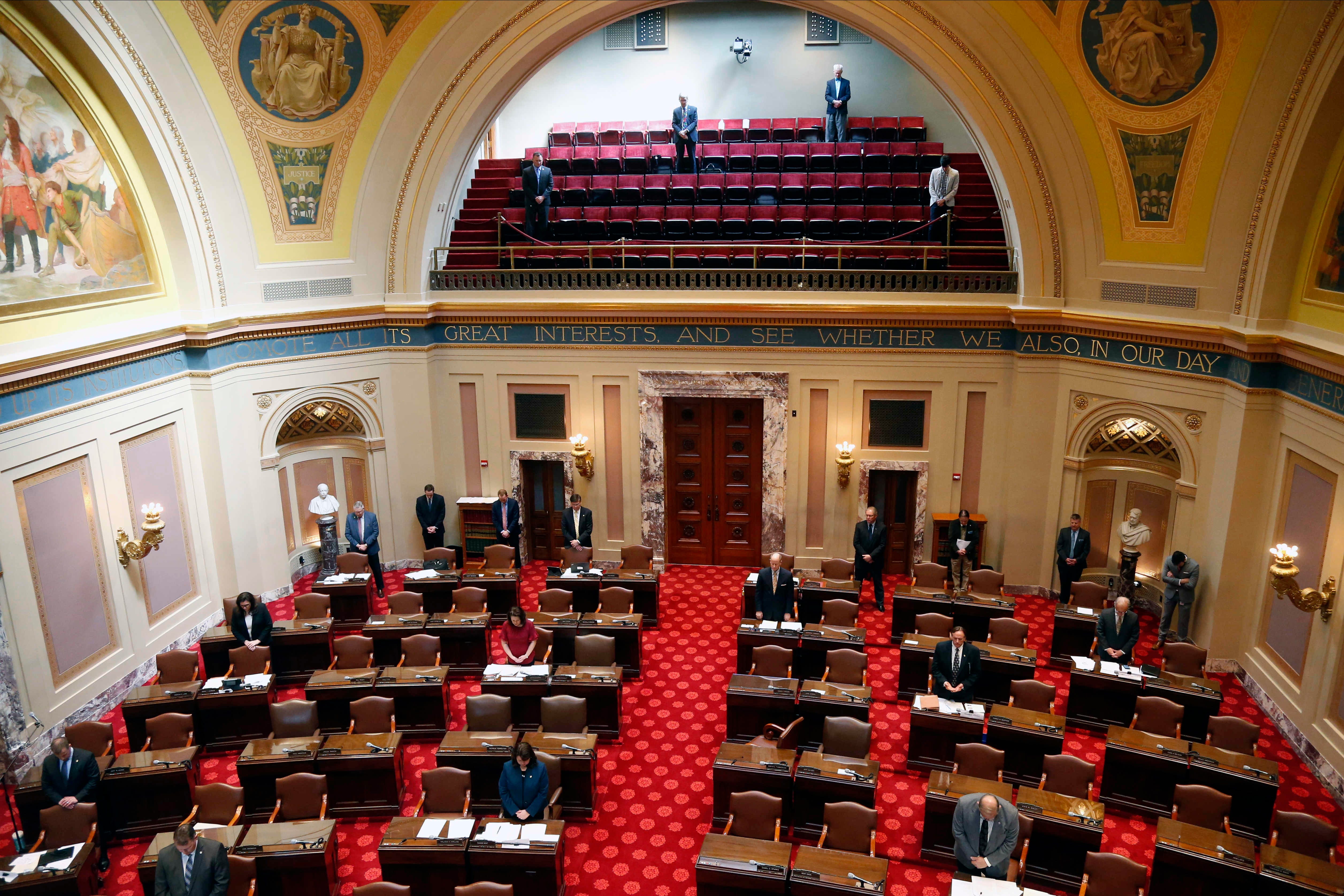 Minnesota Legislature Passes $330 Million COVID-19 Aid Bill