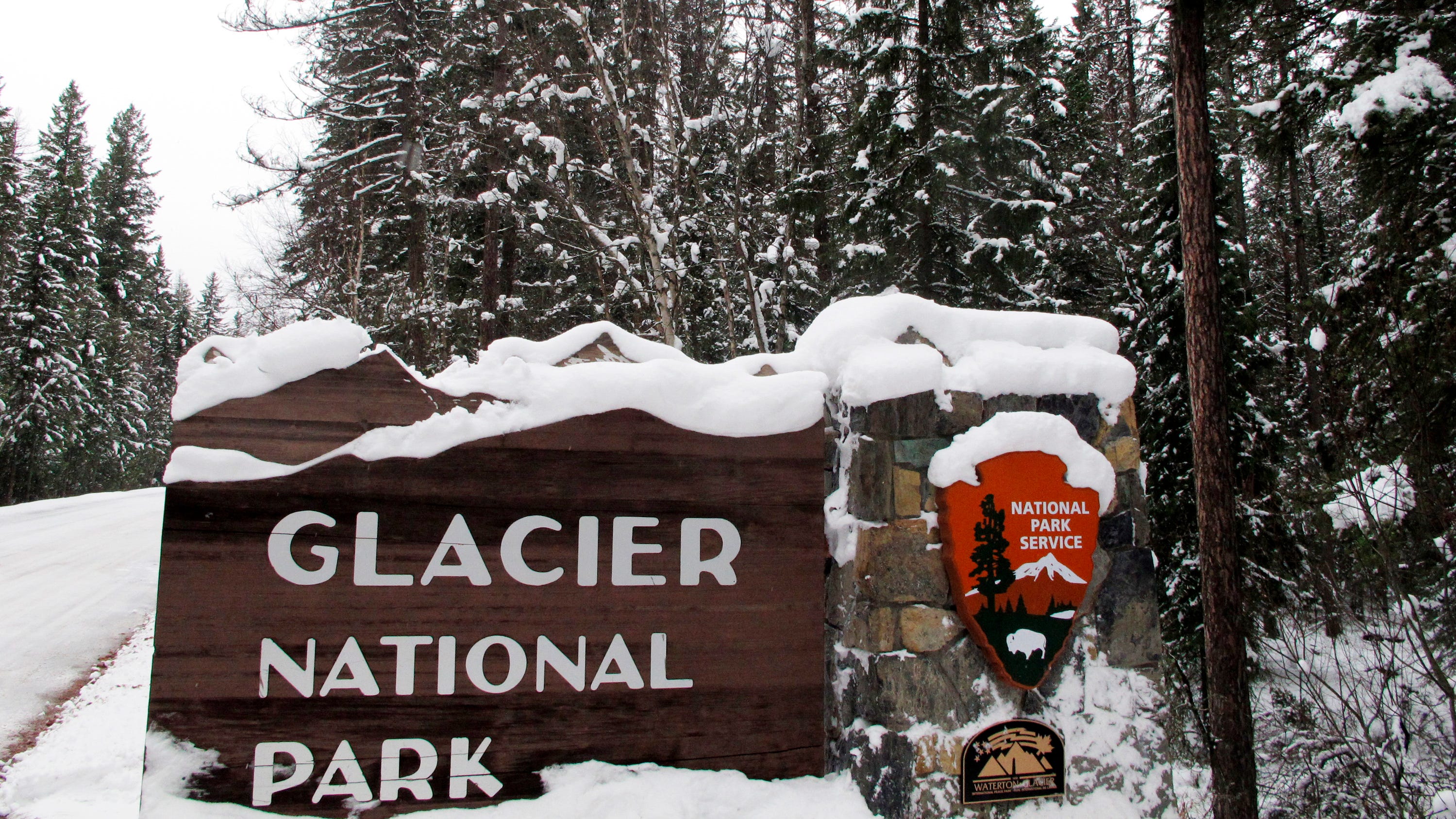 Coronavirus closures National parks Glacier, Arches, Canyonlands shut