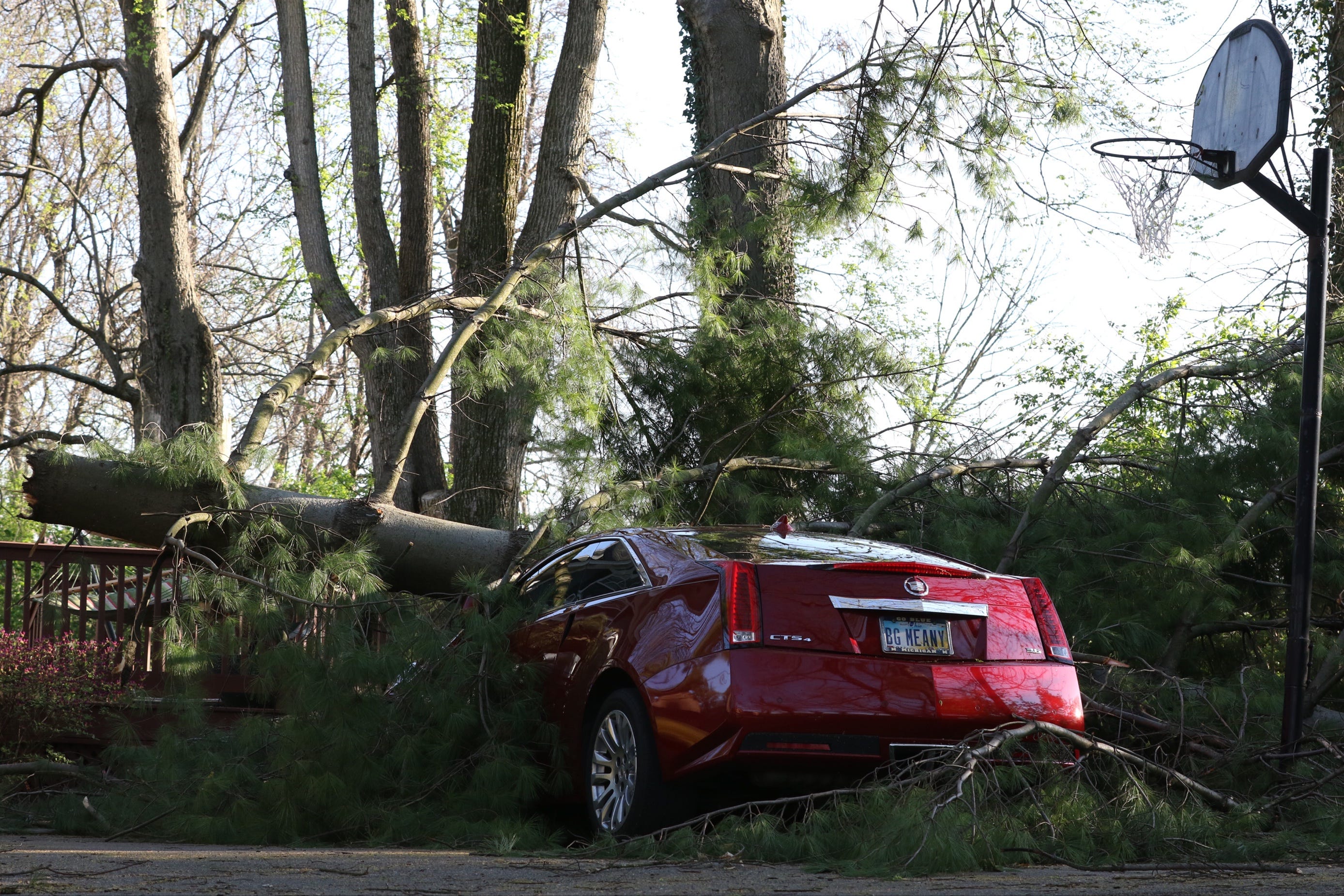 Power Outage Ohio: Thousands Affected After Storms, Trees Down