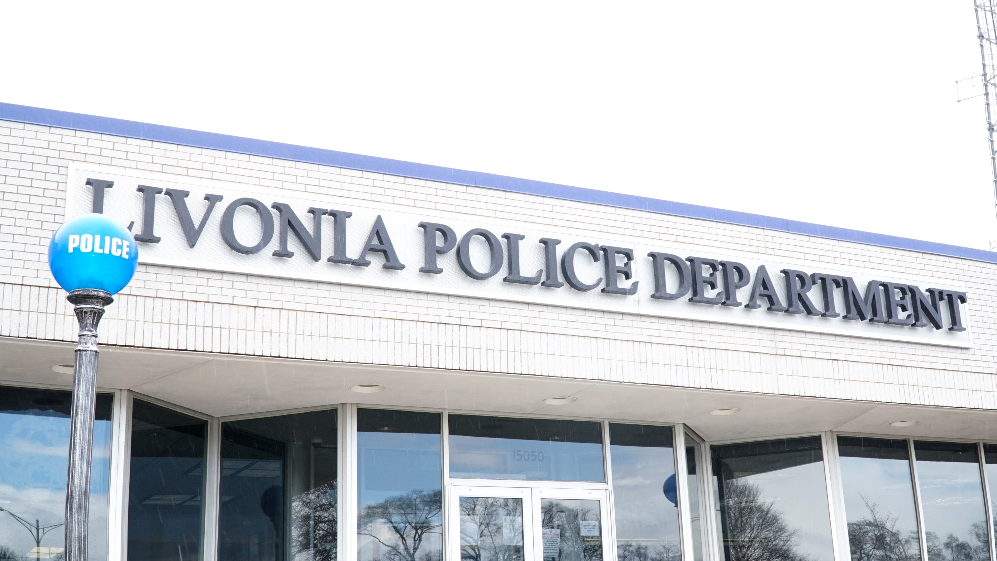 Livonia council to vote on adding social workers to police force